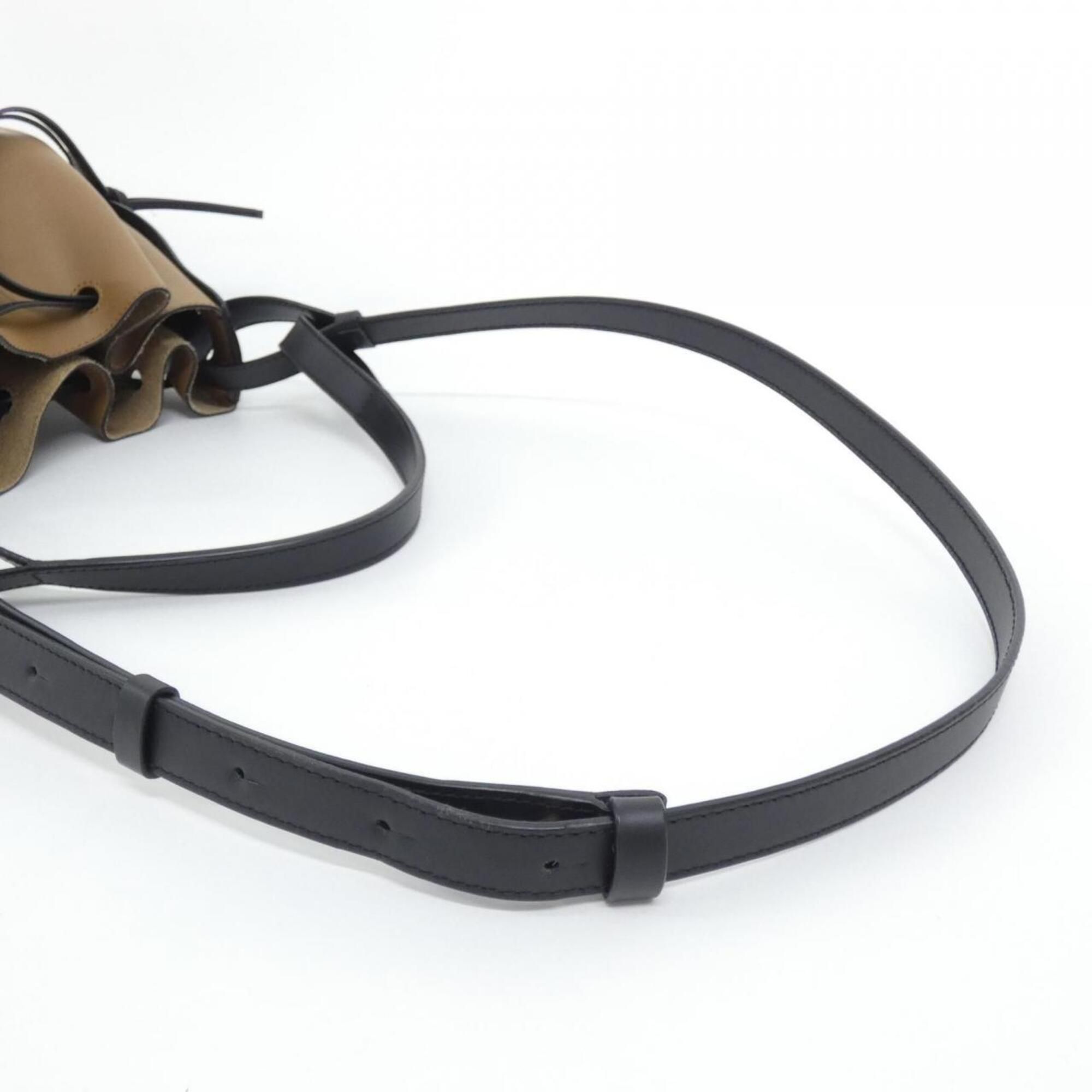 Leather Shoulder Bag (Pre-Owned) - Loewe - Modalova