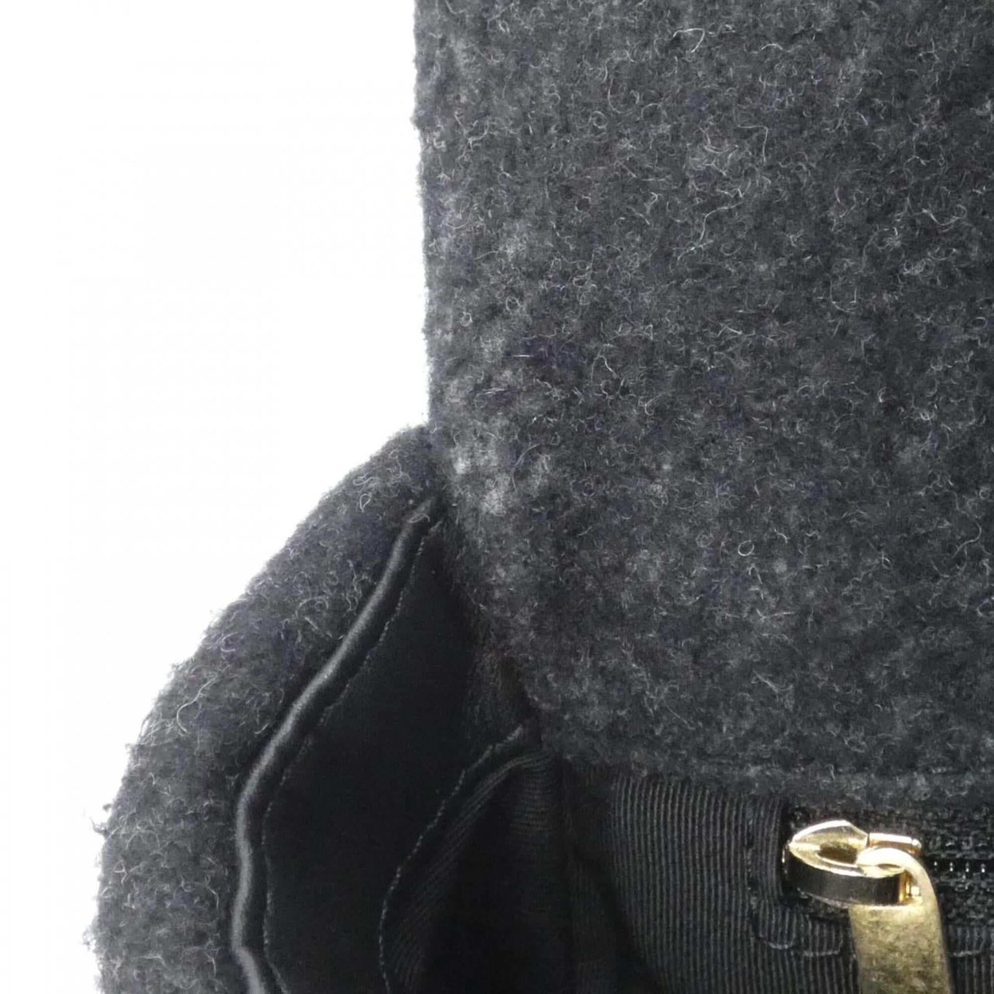 Wool Shoulder Bag (Pre-Owned) - Chanel - Modalova