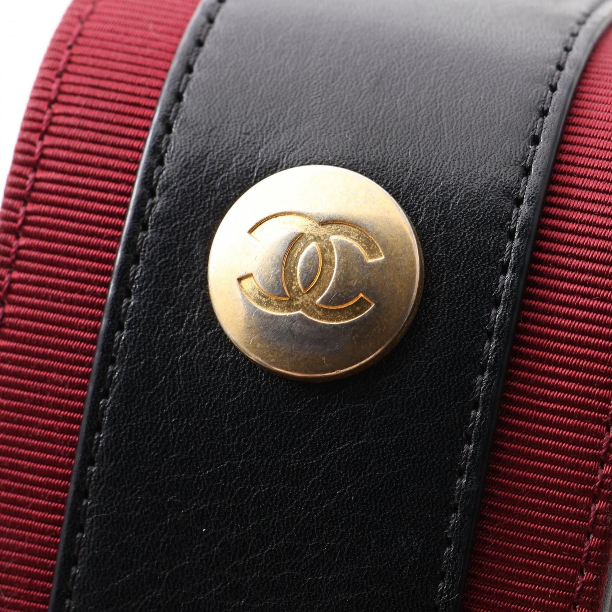 Leather Canvas Handbag Shoulder Bag (Pre-Owned) - Chanel - Modalova