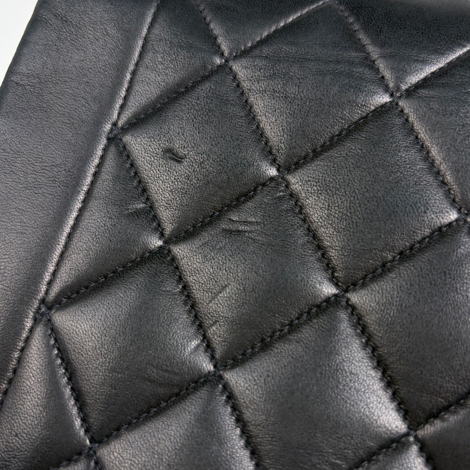 Leather Shoulder Bag (Pre-Owned) - Chanel - Modalova