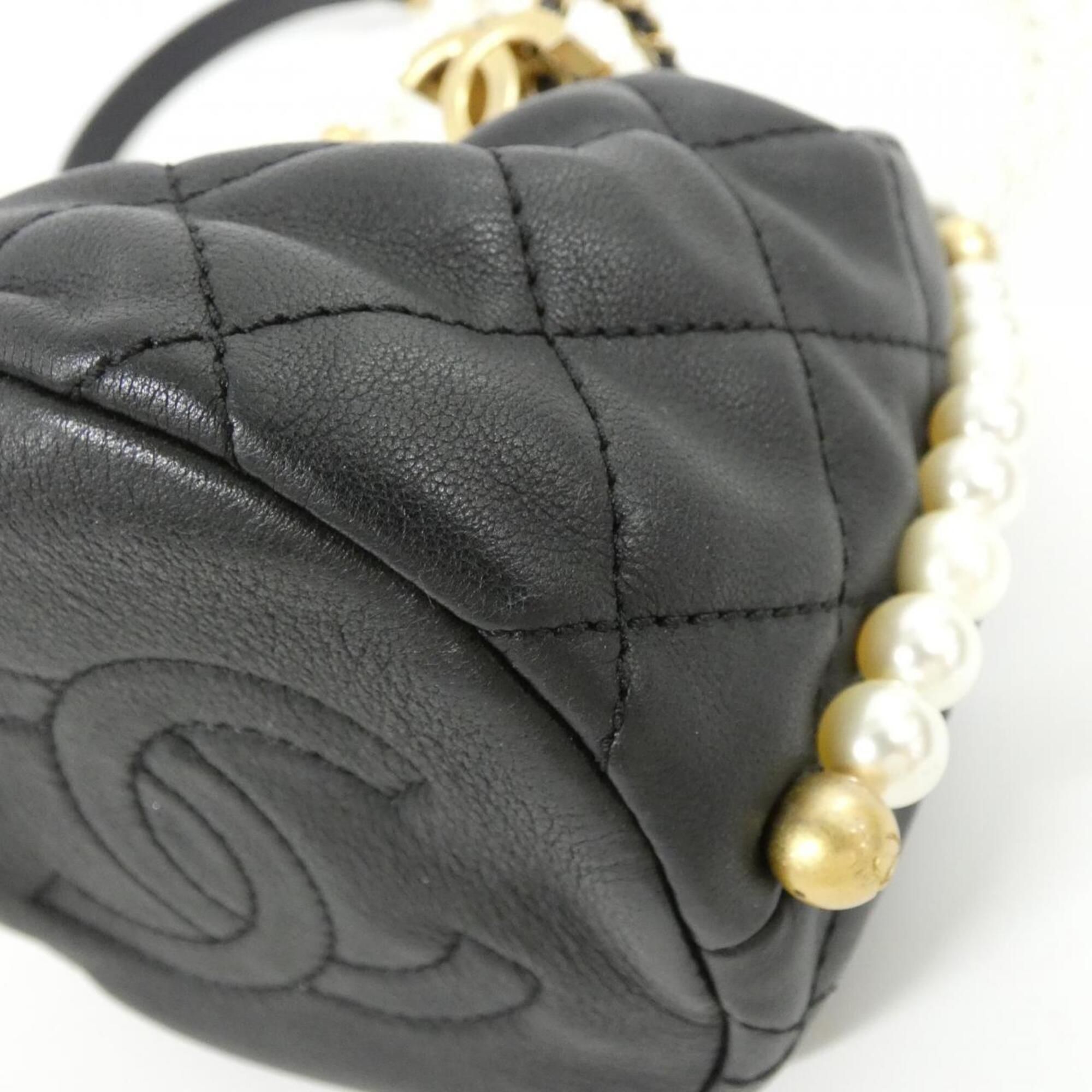 Artificial Pearl Leather Shoulder Bag (Pre-Owned) - Chanel - Modalova