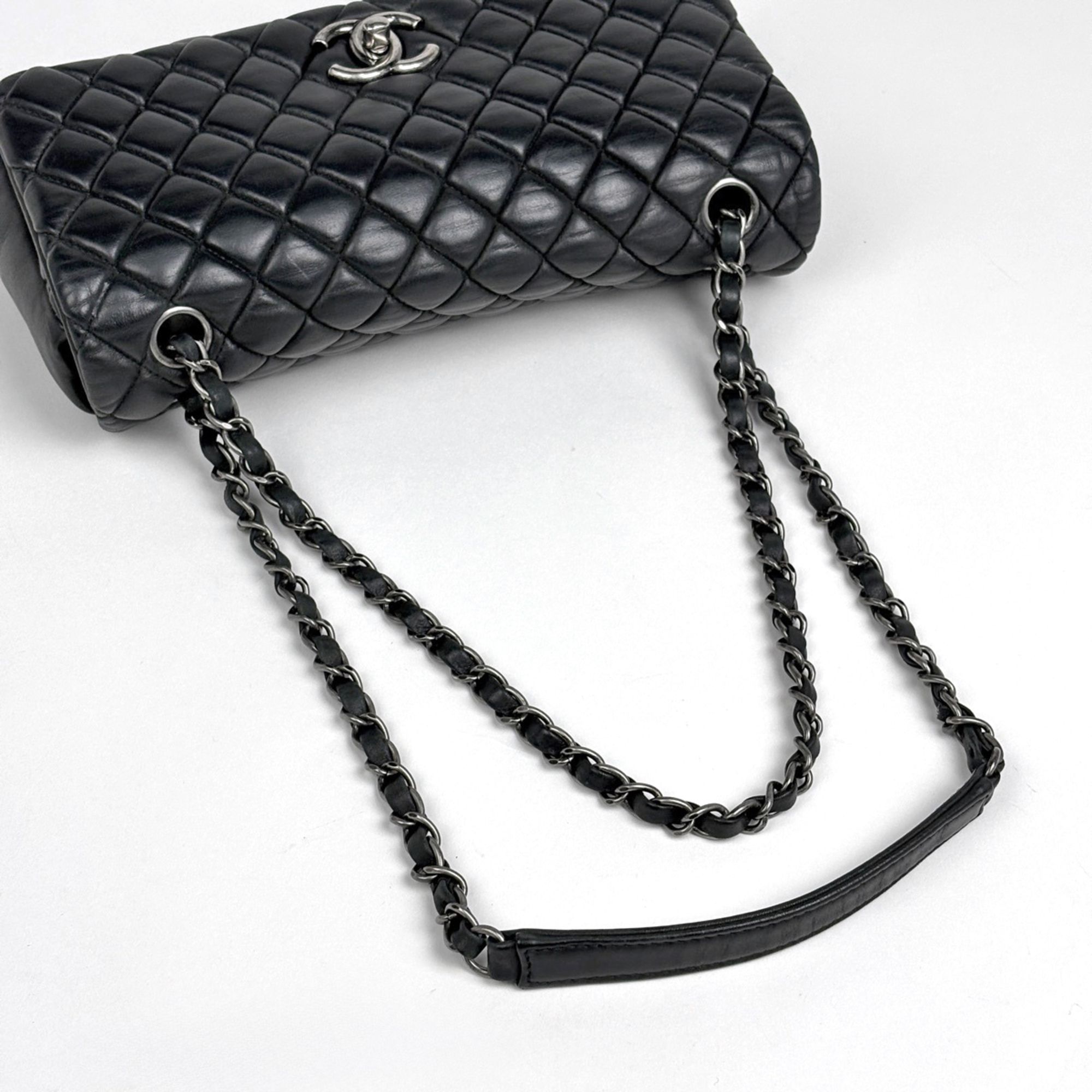 Leather Shoulder Bag (Pre-Owned) - Chanel - Modalova
