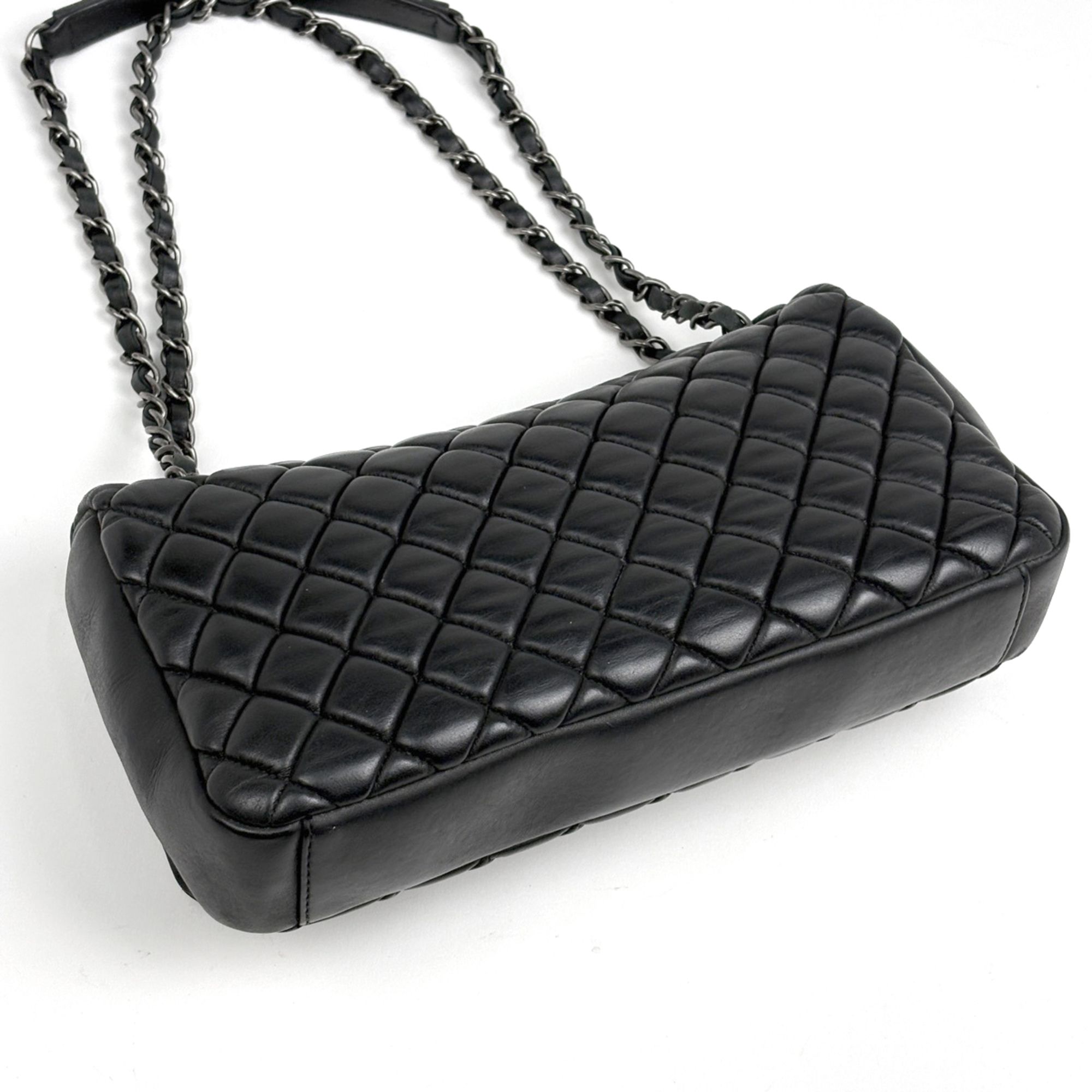 Leather Shoulder Bag (Pre-Owned) - Chanel - Modalova