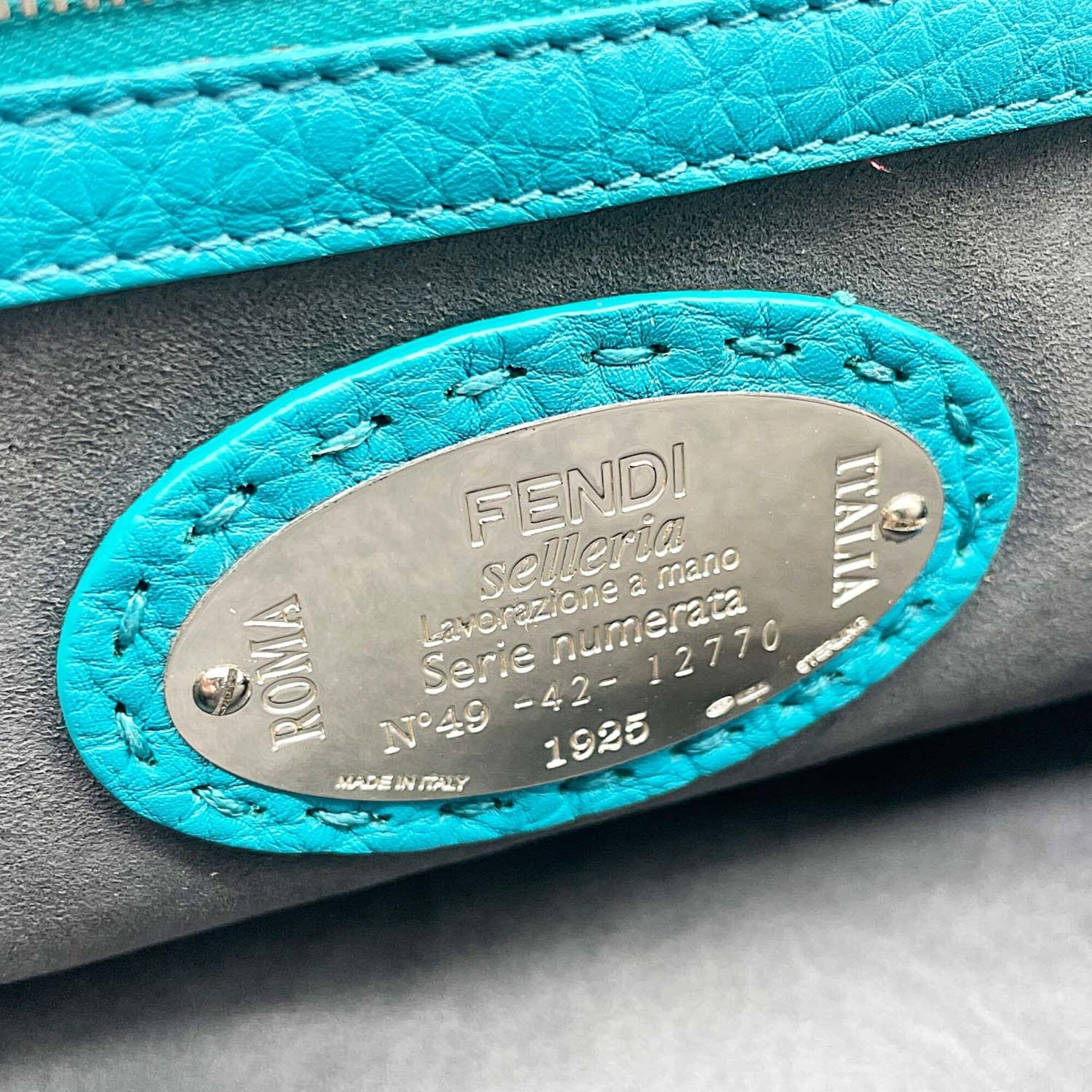 Leather Shoulder Bag (Pre-Owned) - Fendi - Modalova