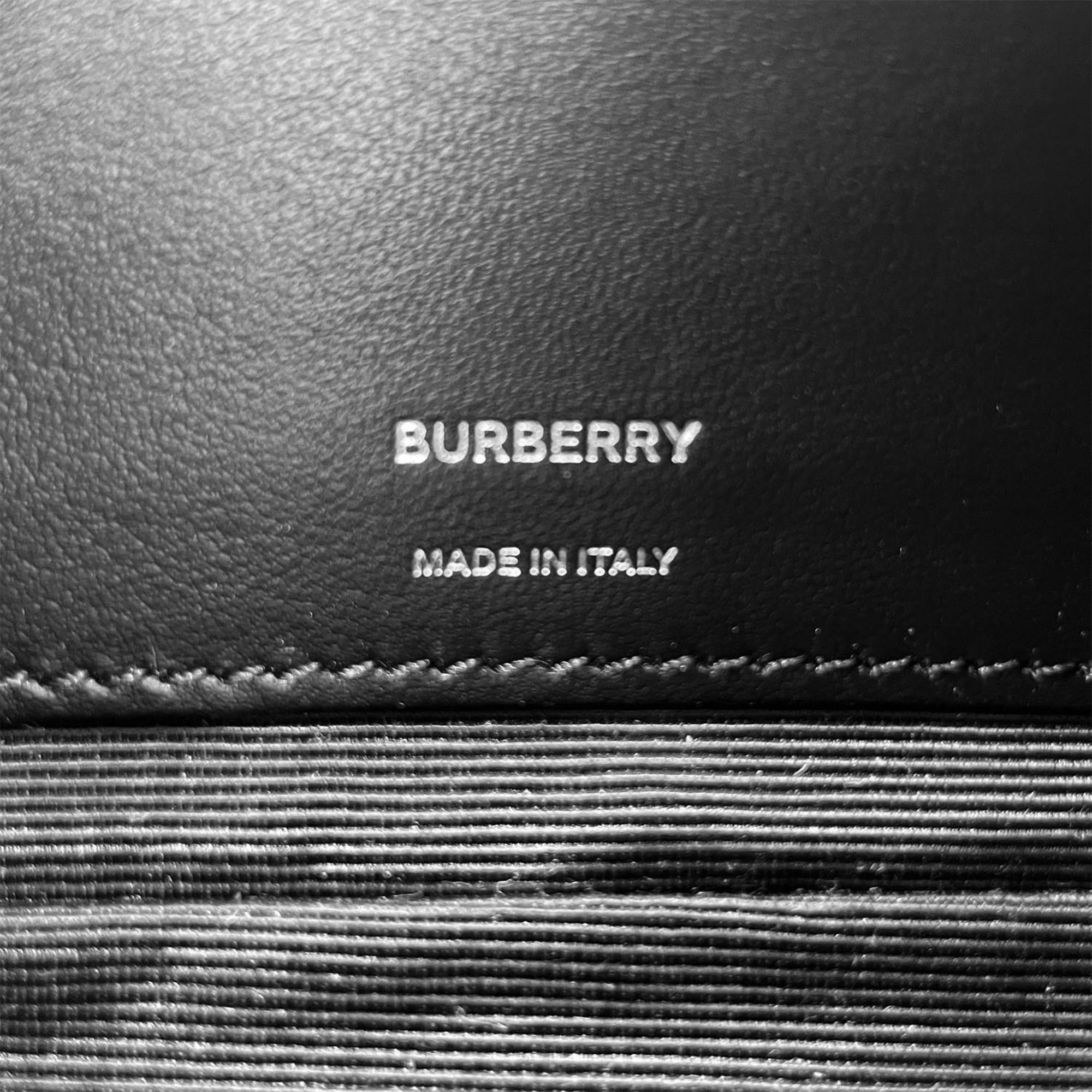 Coated Canvas Shoulder Bag (Pre-Owned) - Burberry - Modalova