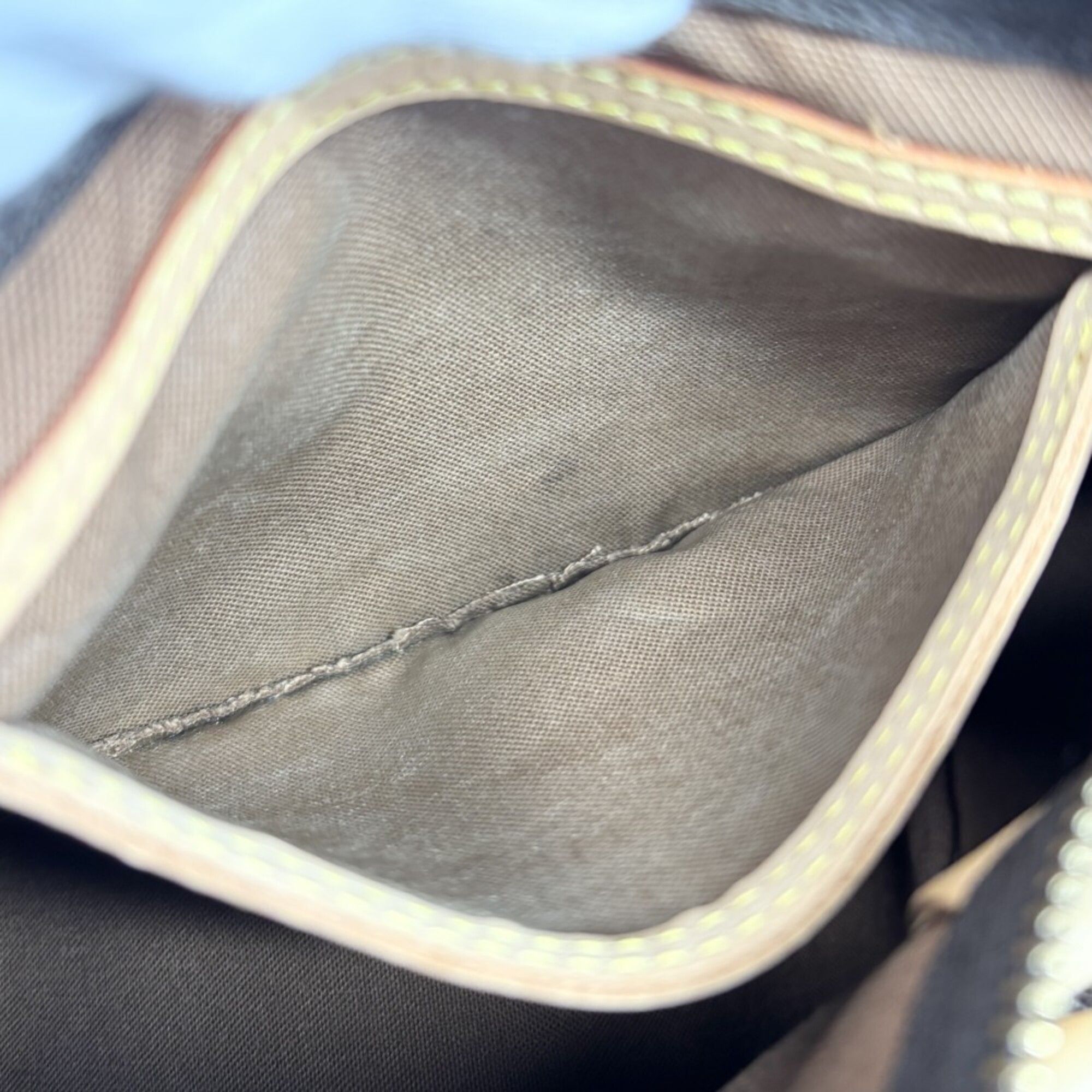 Monogram Boston Bag Handbag (Pre-Owned) - Louis Vuitton - Modalova