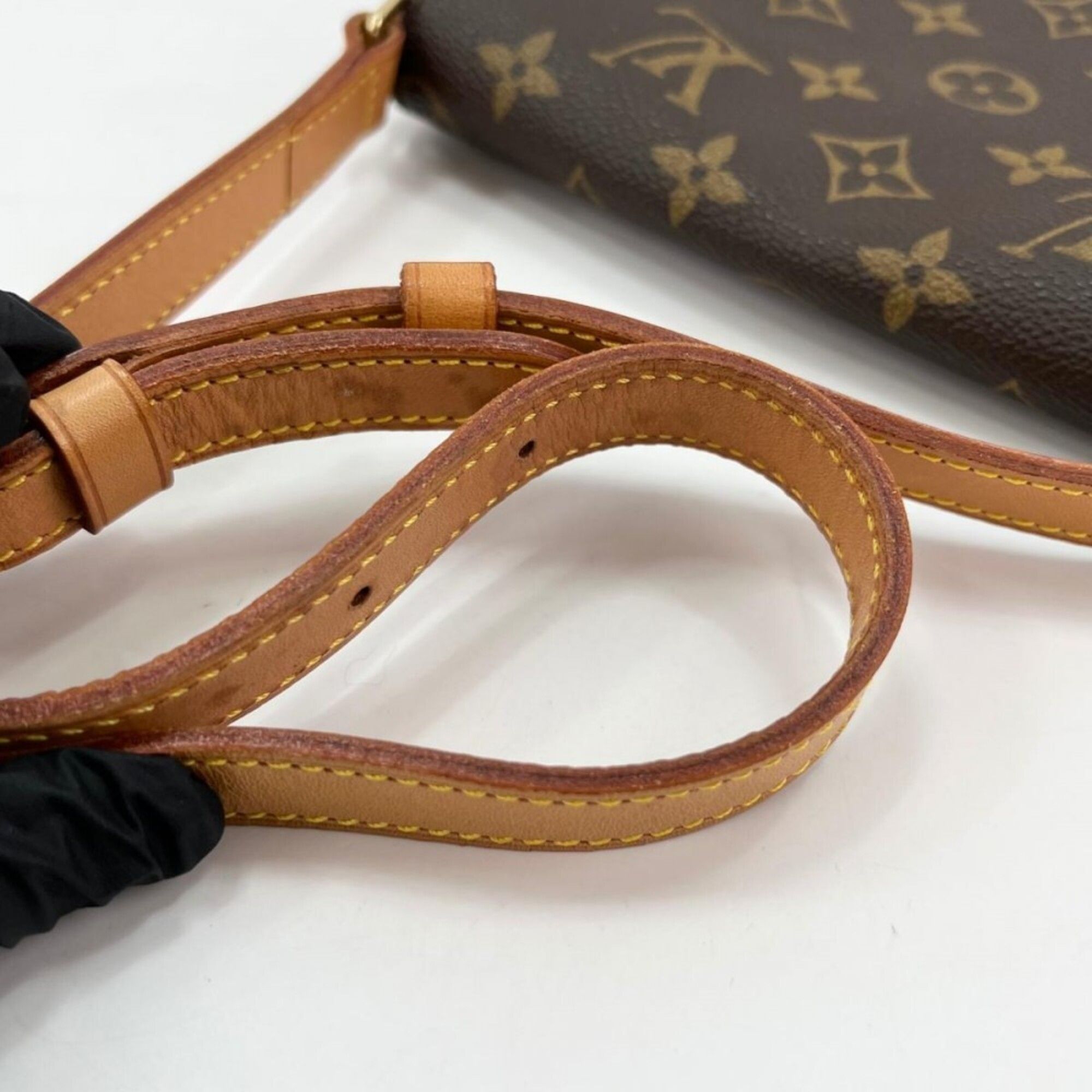 Monogram Canvas Shoulder Bag (Pre-Owned) - Louis Vuitton - Modalova