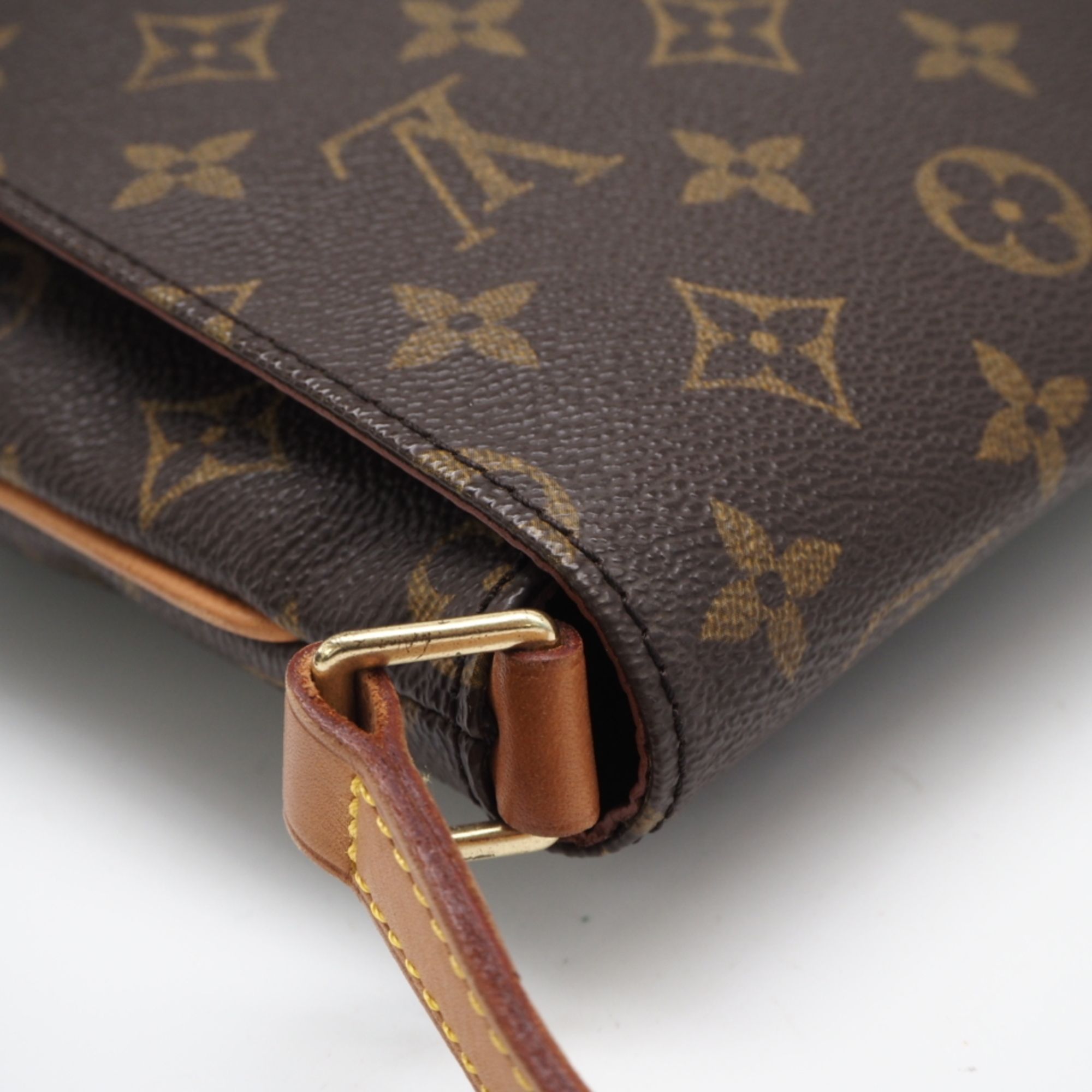 Coated Canvas Leather Shoulder Bag (Pre-Owned) - Louis Vuitton - Modalova
