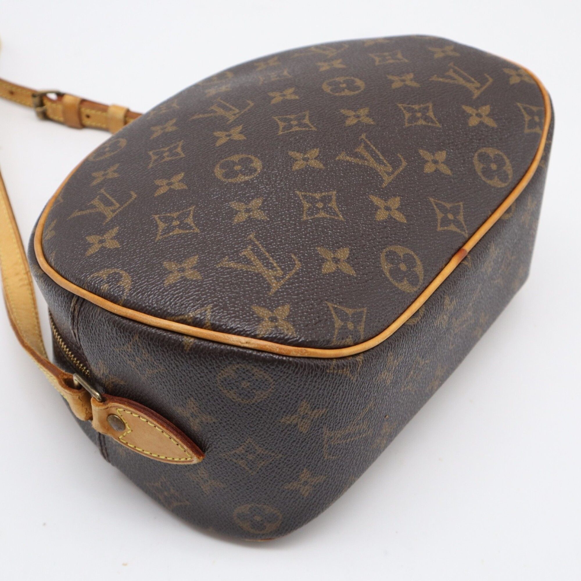 Coated Canvas Leather Shoulder Bag (Pre-Owned) - Louis Vuitton - Modalova