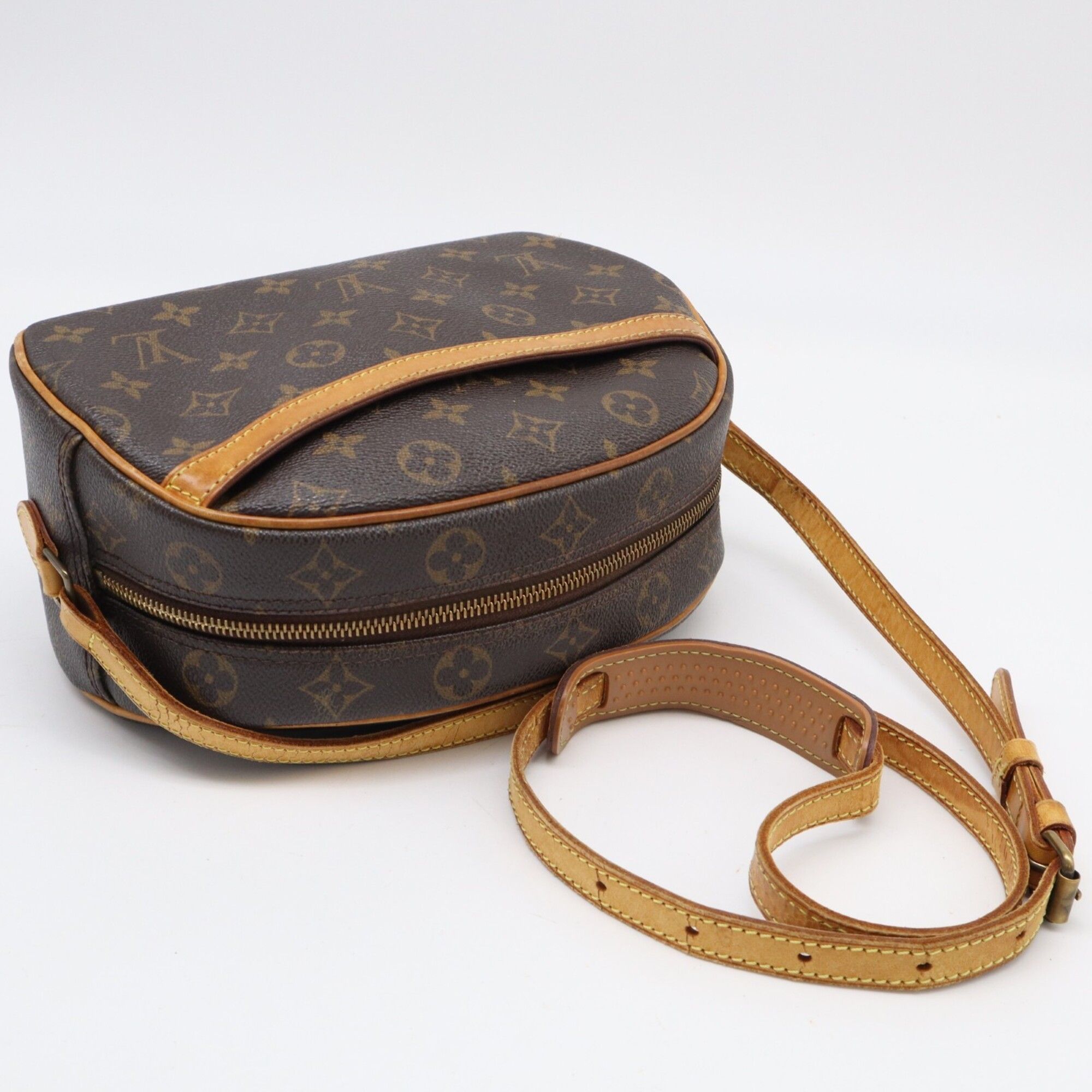 Coated Canvas Leather Shoulder Bag (Pre-Owned) - Louis Vuitton - Modalova