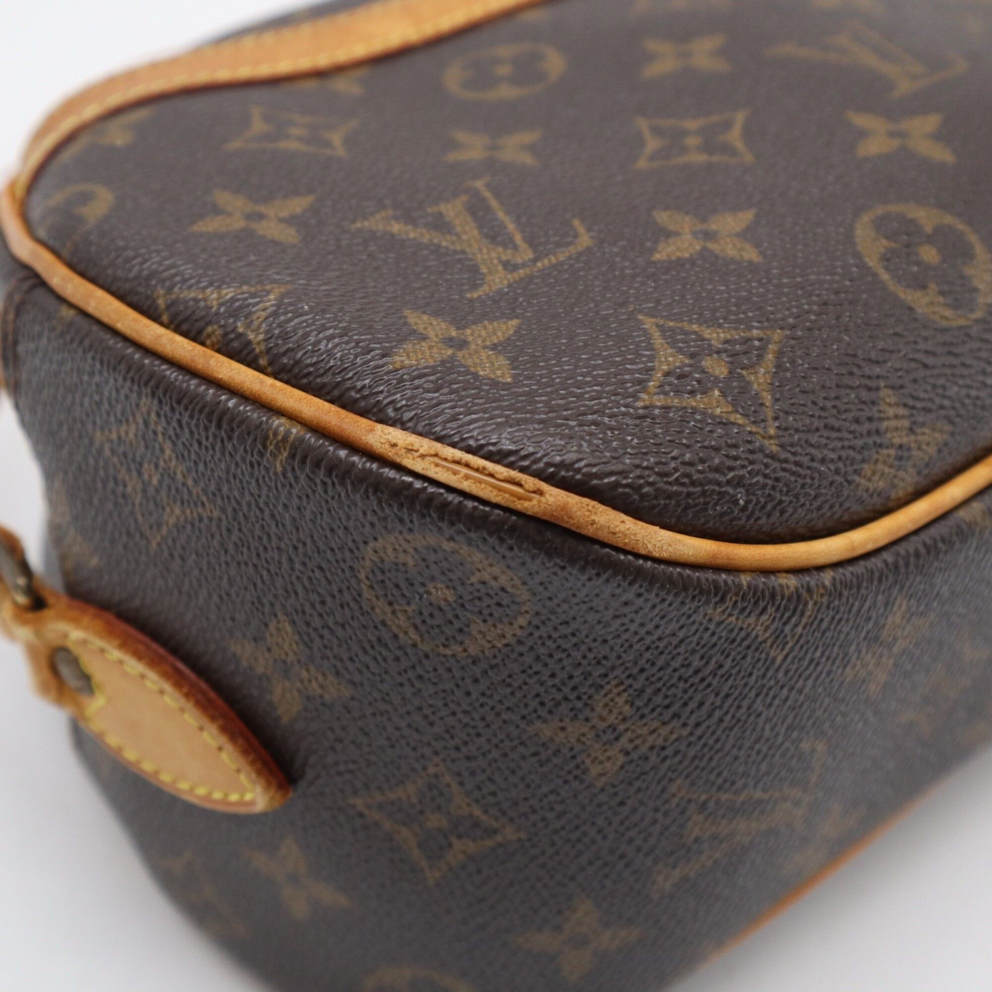 Coated Canvas Leather Shoulder Bag (Pre-Owned) - Louis Vuitton - Modalova