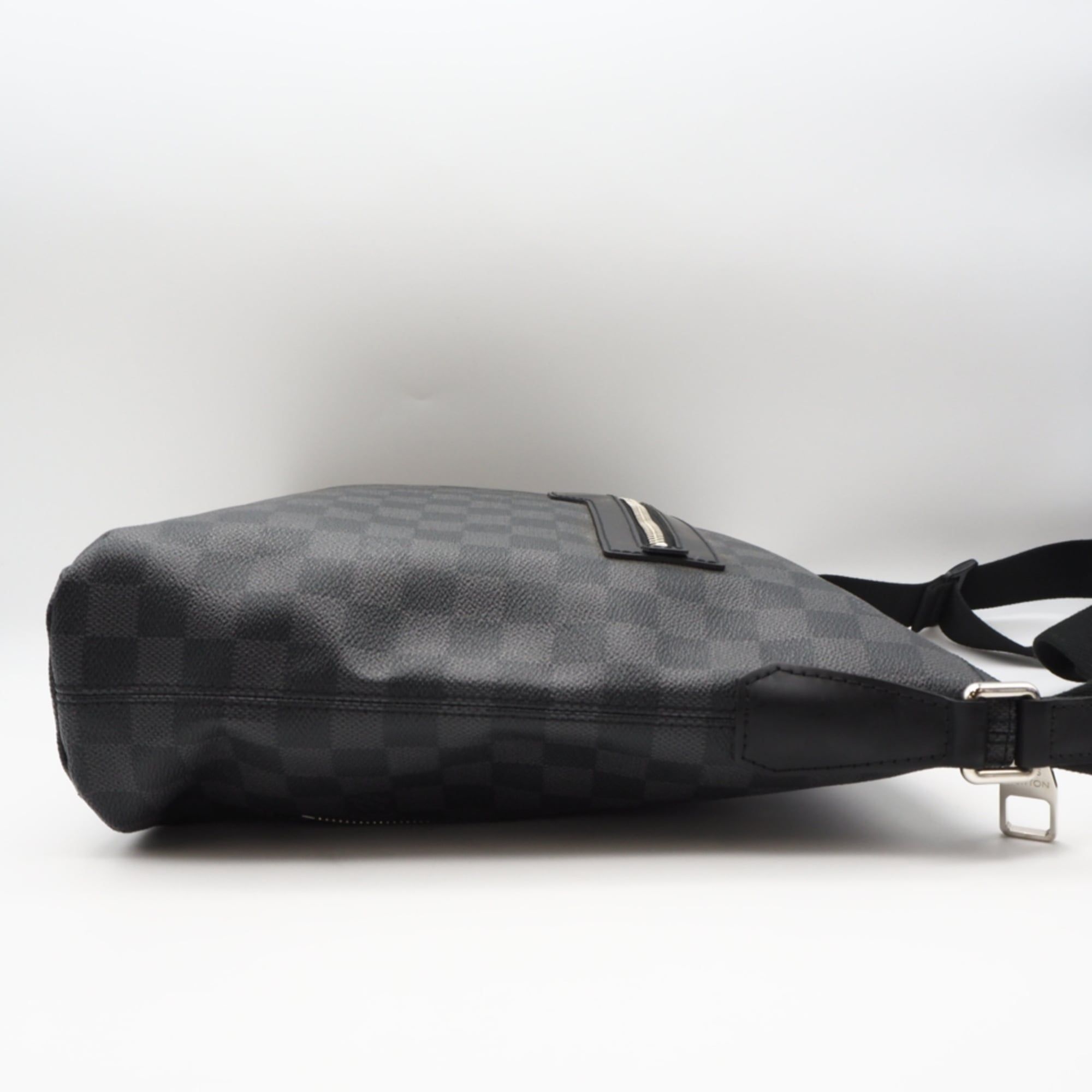 Canvas Shoulder Bag (Pre-Owned) - Louis Vuitton - Modalova