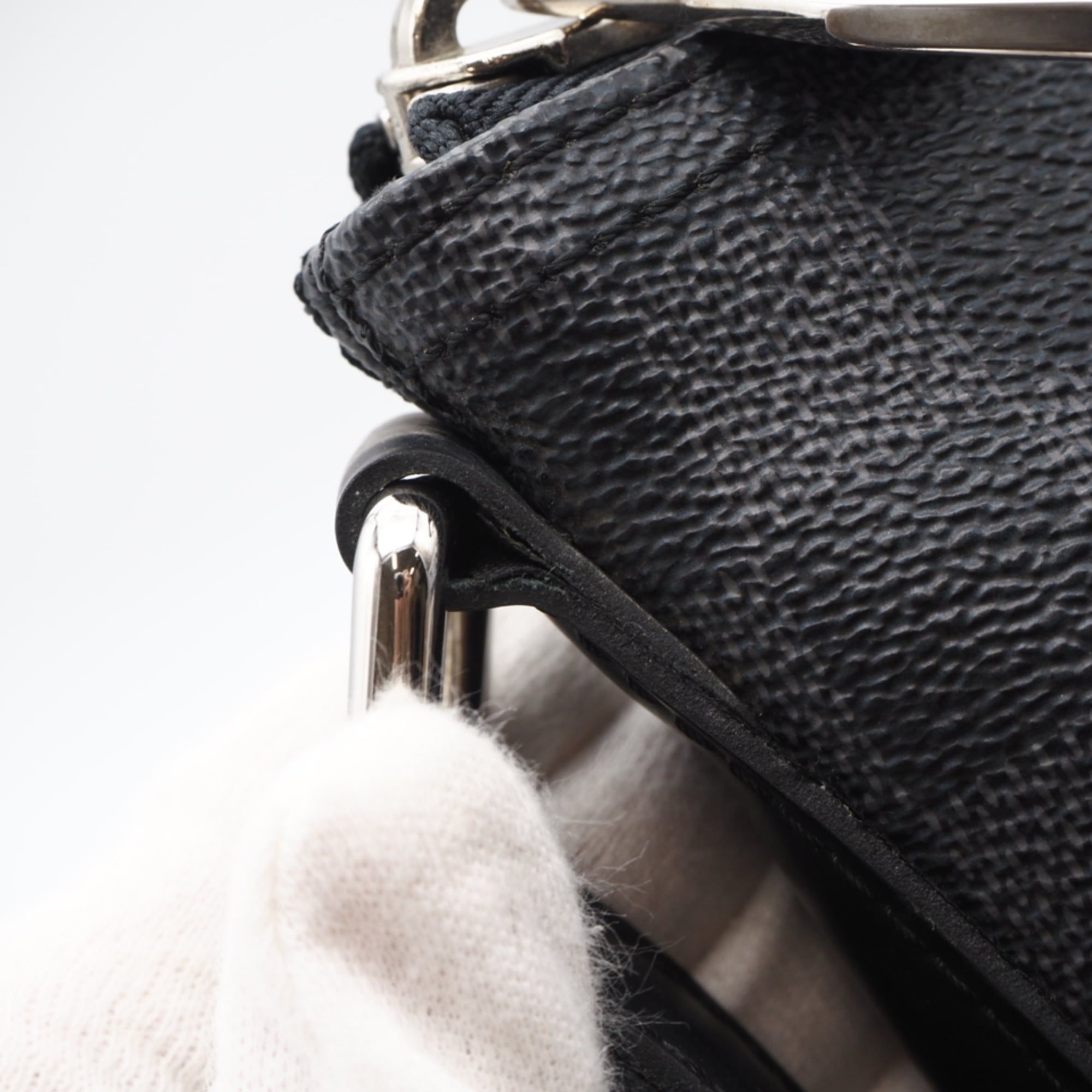 Canvas Shoulder Bag (Pre-Owned) - Louis Vuitton - Modalova