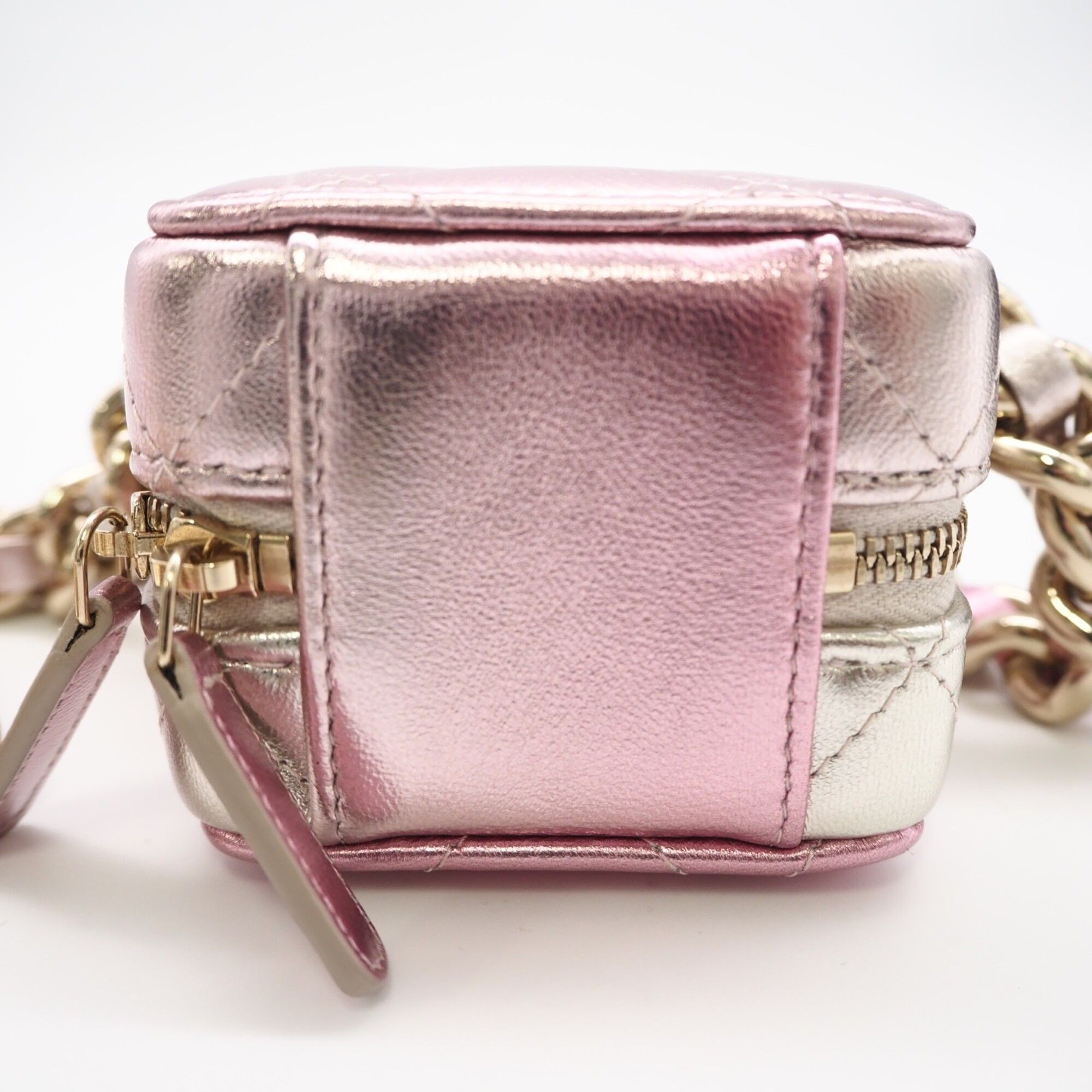 Matelasse Leather Shoulder Bag (Pre-Owned) - Chanel - Modalova