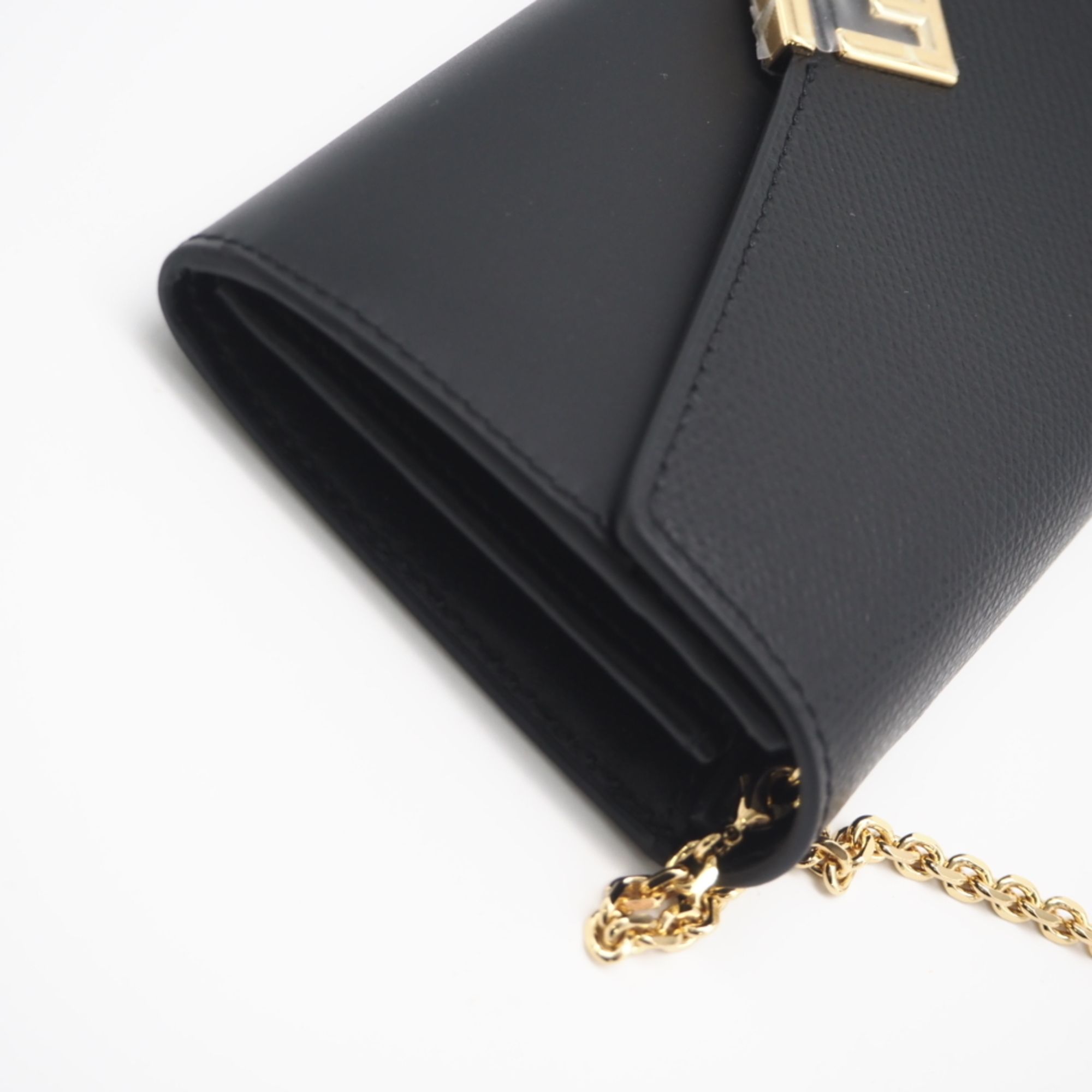 Leather Chain/Shoulder Wallet (Pre-Owned) - Fendi - Modalova