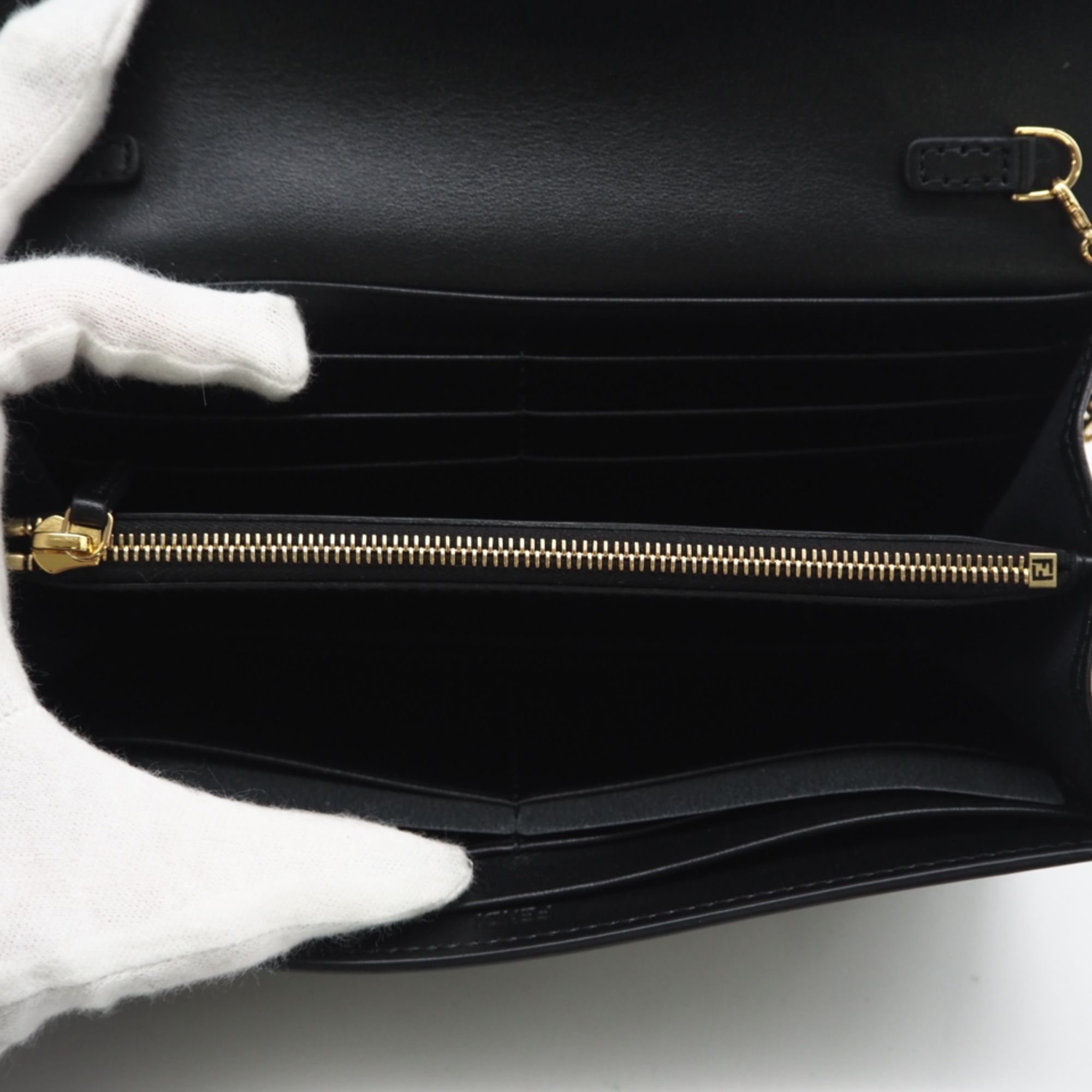 Leather Chain/Shoulder Wallet (Pre-Owned) - Fendi - Modalova