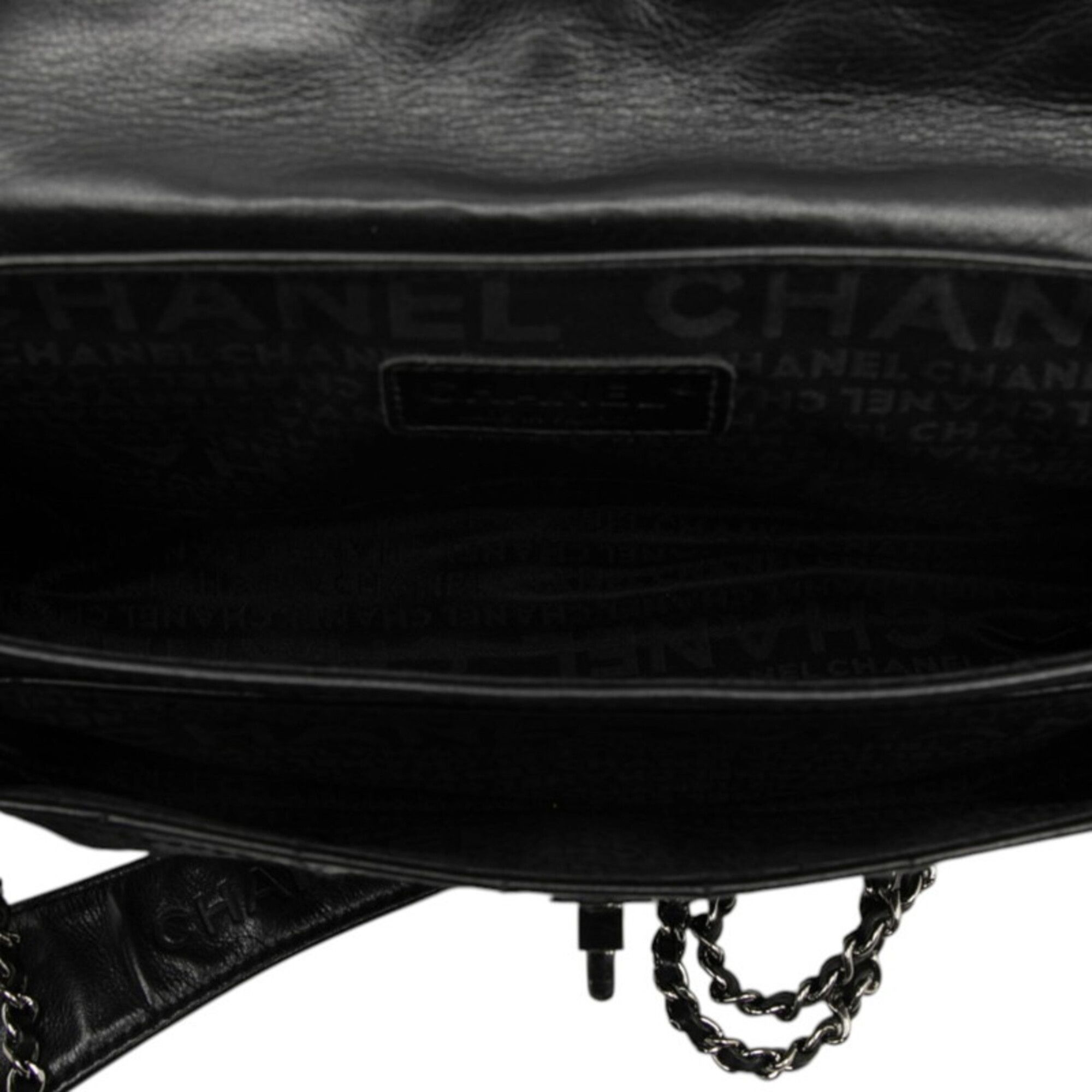 Leather Shoulder Bag (Pre-Owned) - Chanel - Modalova