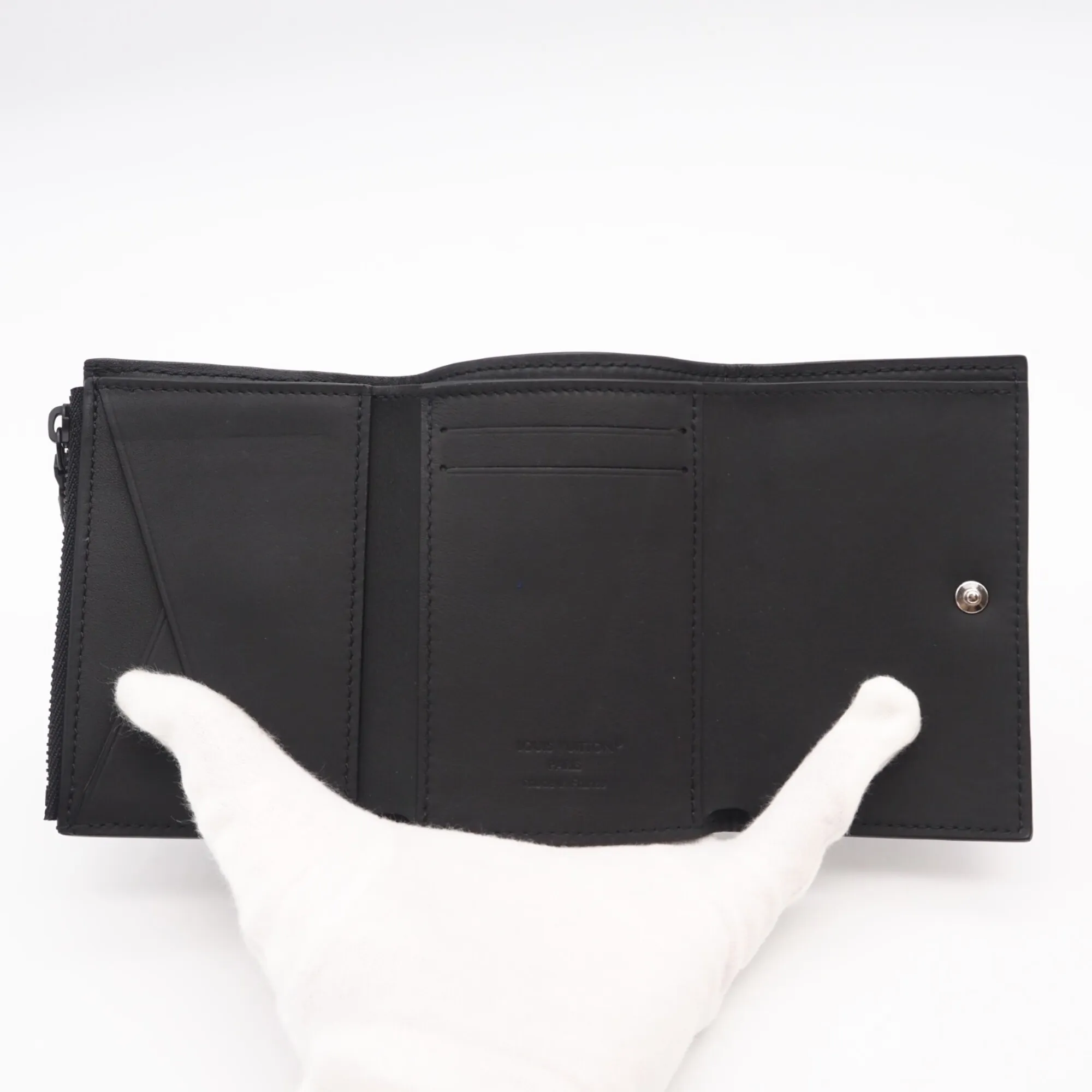 Monogram Shadow Leather Wallet (Tri-Fold) (Pre-Owned) - Louis Vuitton - Modalova