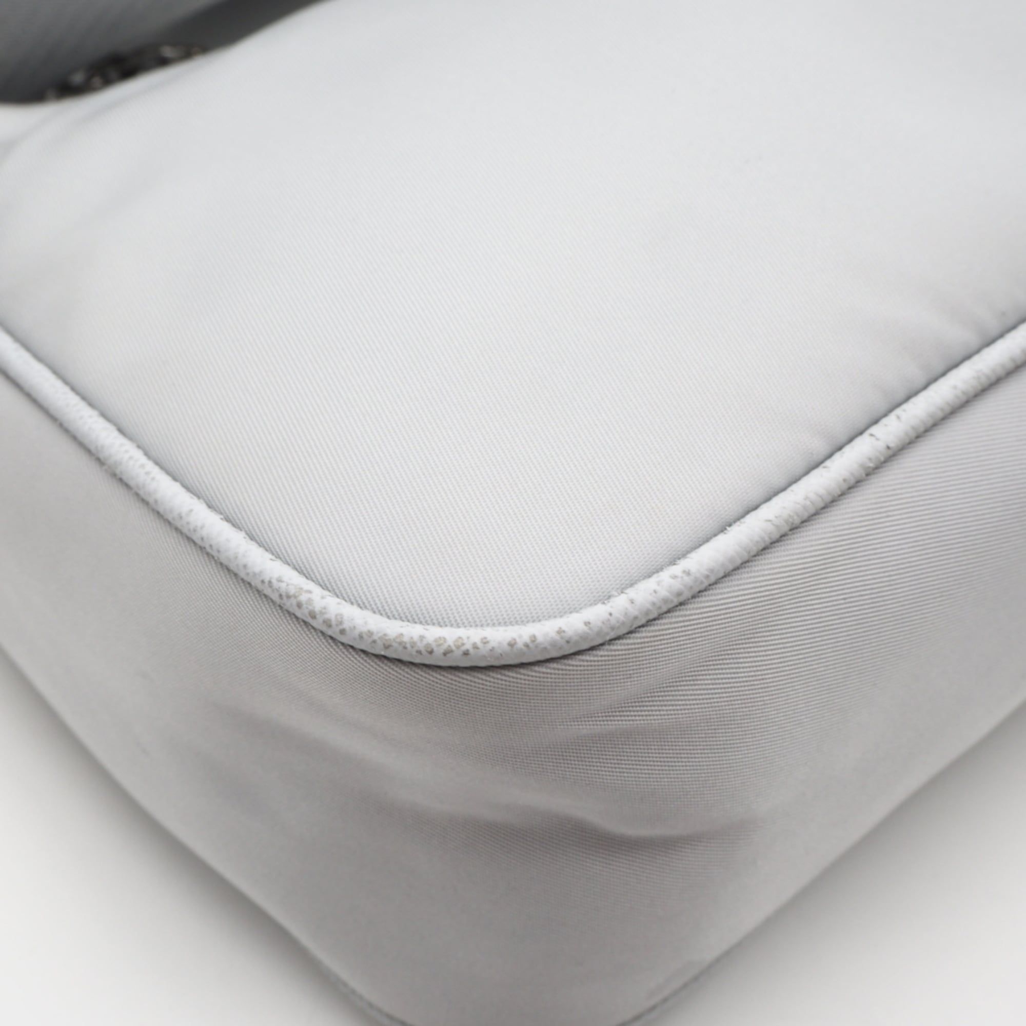 Nylon Shoulder Bag (Pre-Owned) - Prada - Modalova