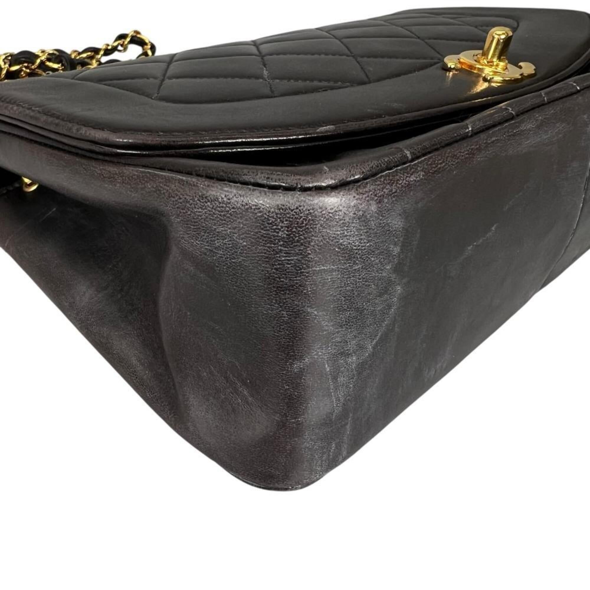 Leather Shoulder Bag (Pre-Owned) - Chanel - Modalova