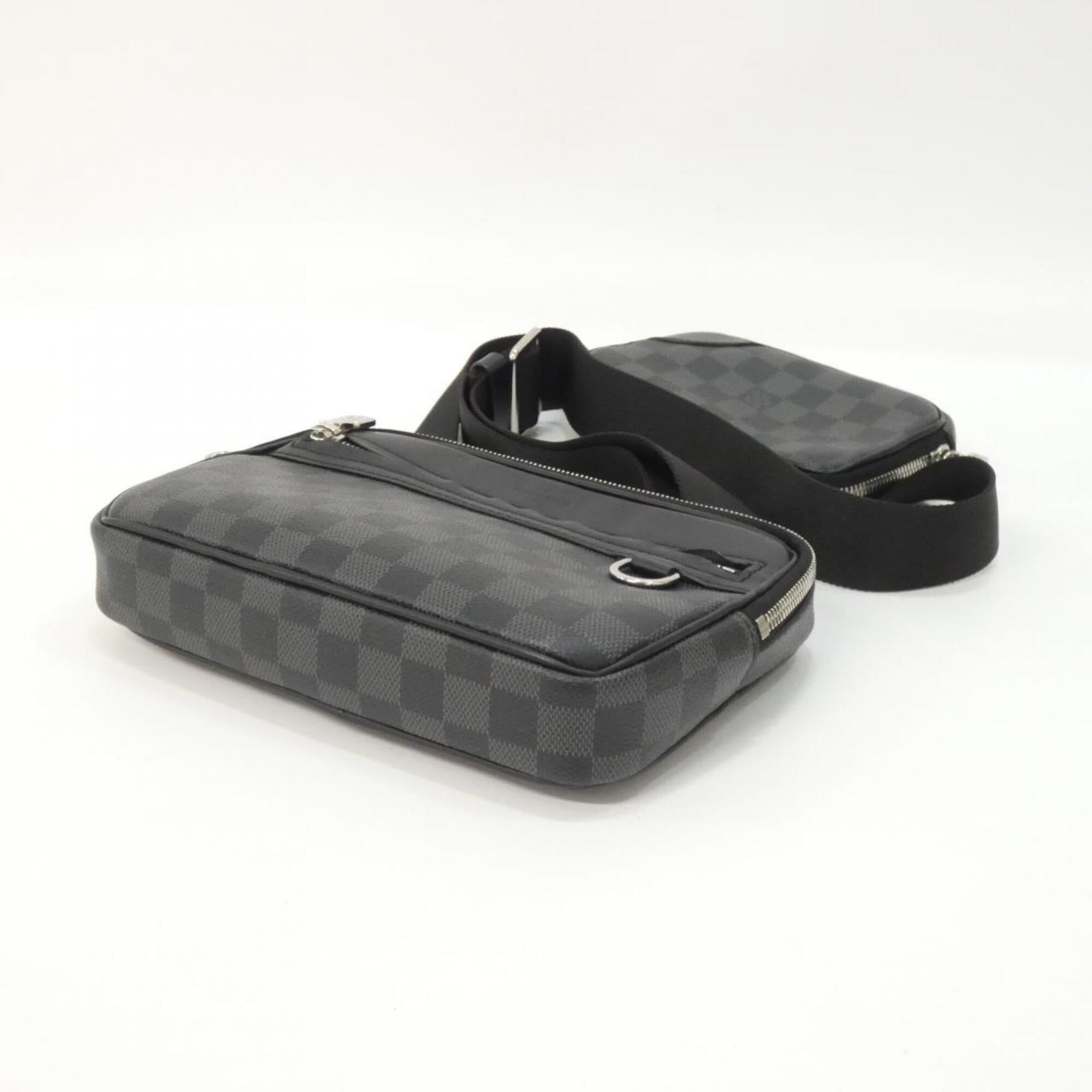 Coated Canvas Pouch Shoulder Bag (Pre-Owned) - Louis Vuitton - Modalova