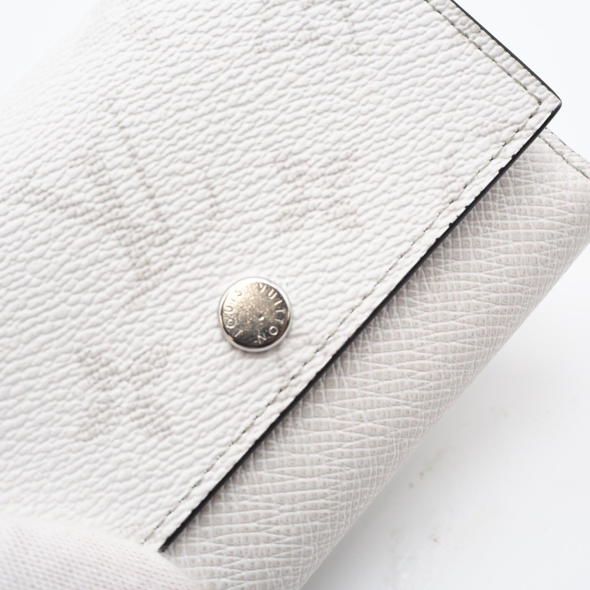 Taigarama Coated Canvas Leather Wallet (Tri-Fold) (Pre-Owned) - Louis Vuitton - Modalova
