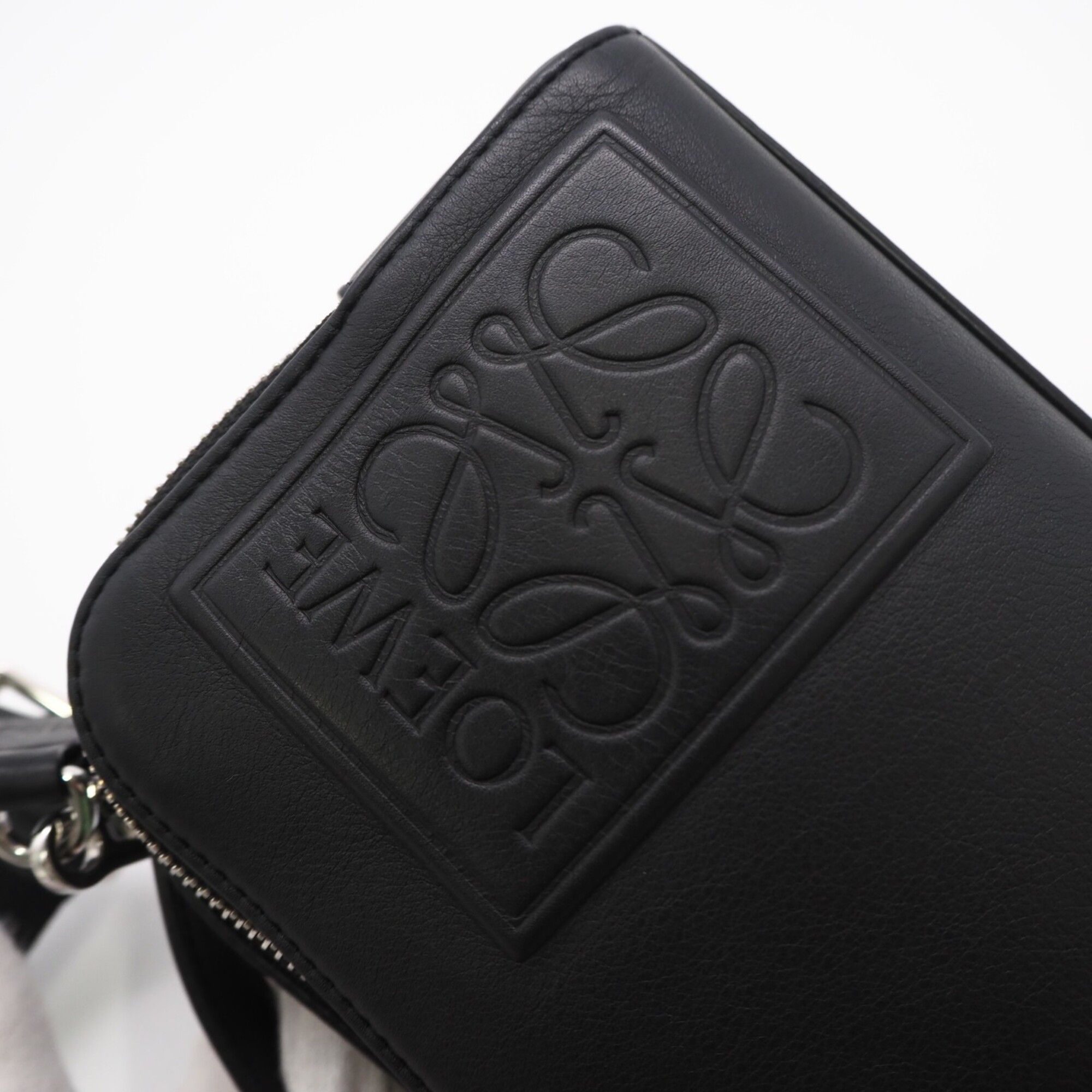 Leather Shoulder Bag (Pre-Owned) - Loewe - Modalova