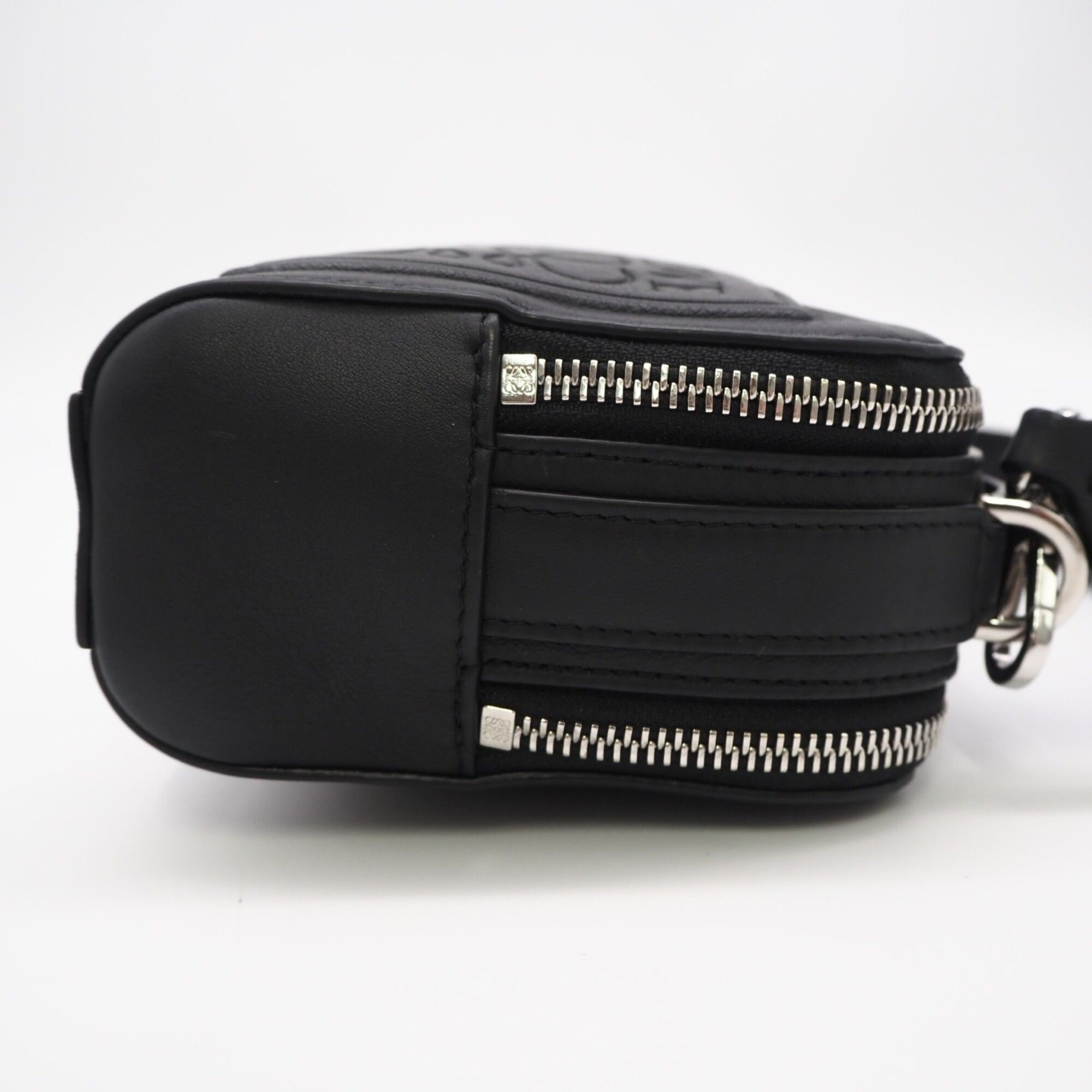 Leather Shoulder Bag (Pre-Owned) - Loewe - Modalova