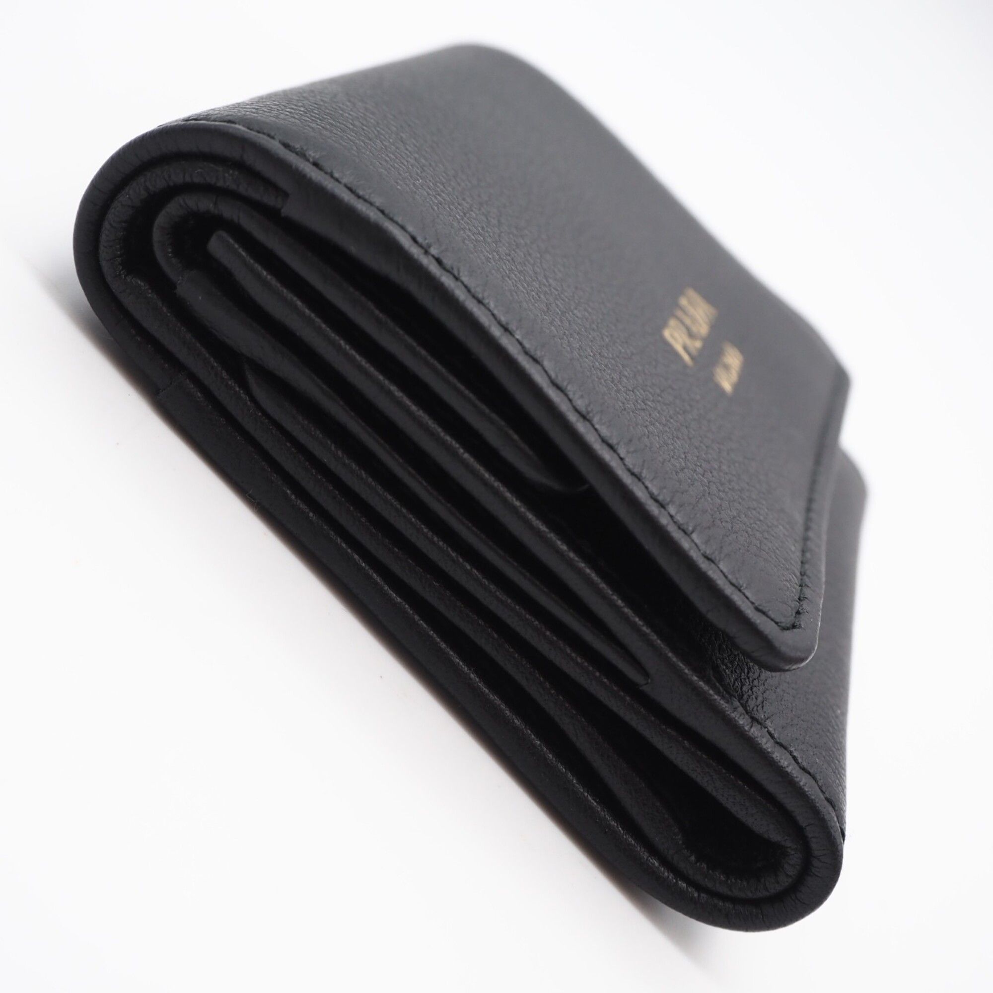 Leather Wallet (Tri-Fold) (Pre-Owned) - Prada - Modalova