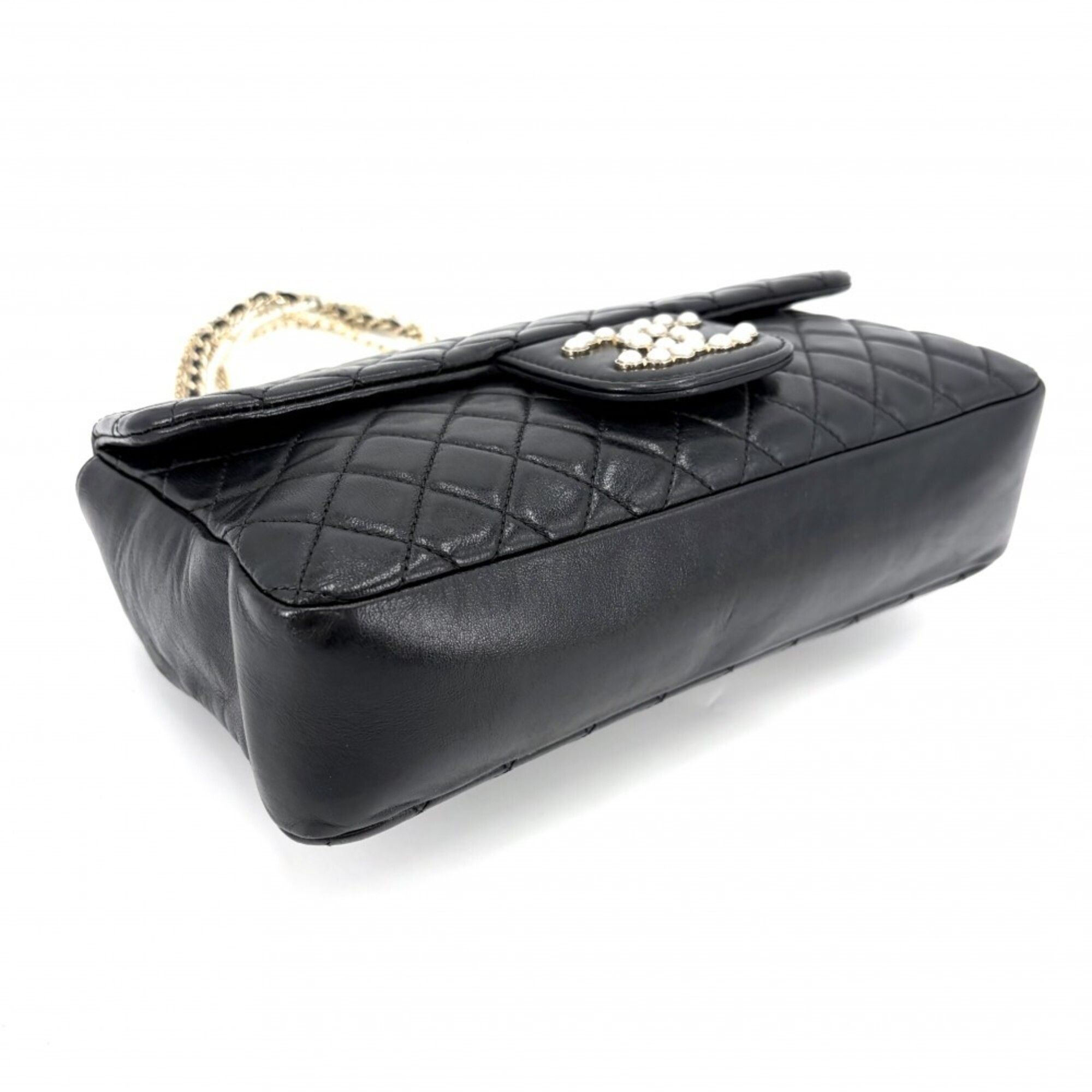 Leather Artificial Pearl Shoulder Bag (Pre-Owned) - Chanel - Modalova