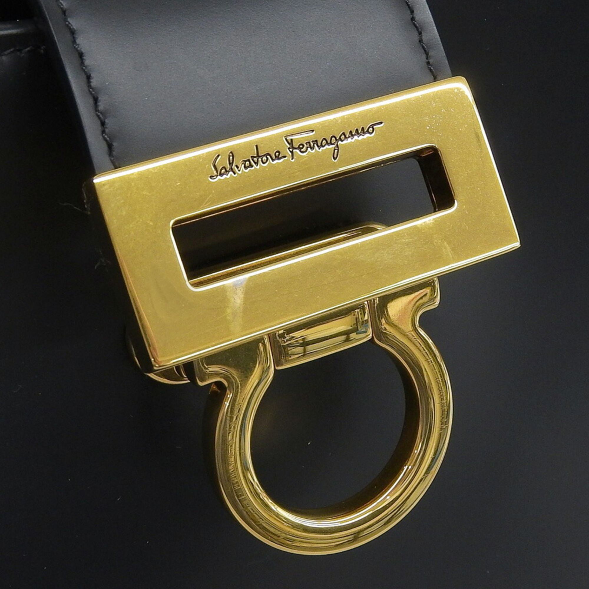 Leather Shoulder Bag (Pre-Owned) - Salvatore Ferragamo - Modalova
