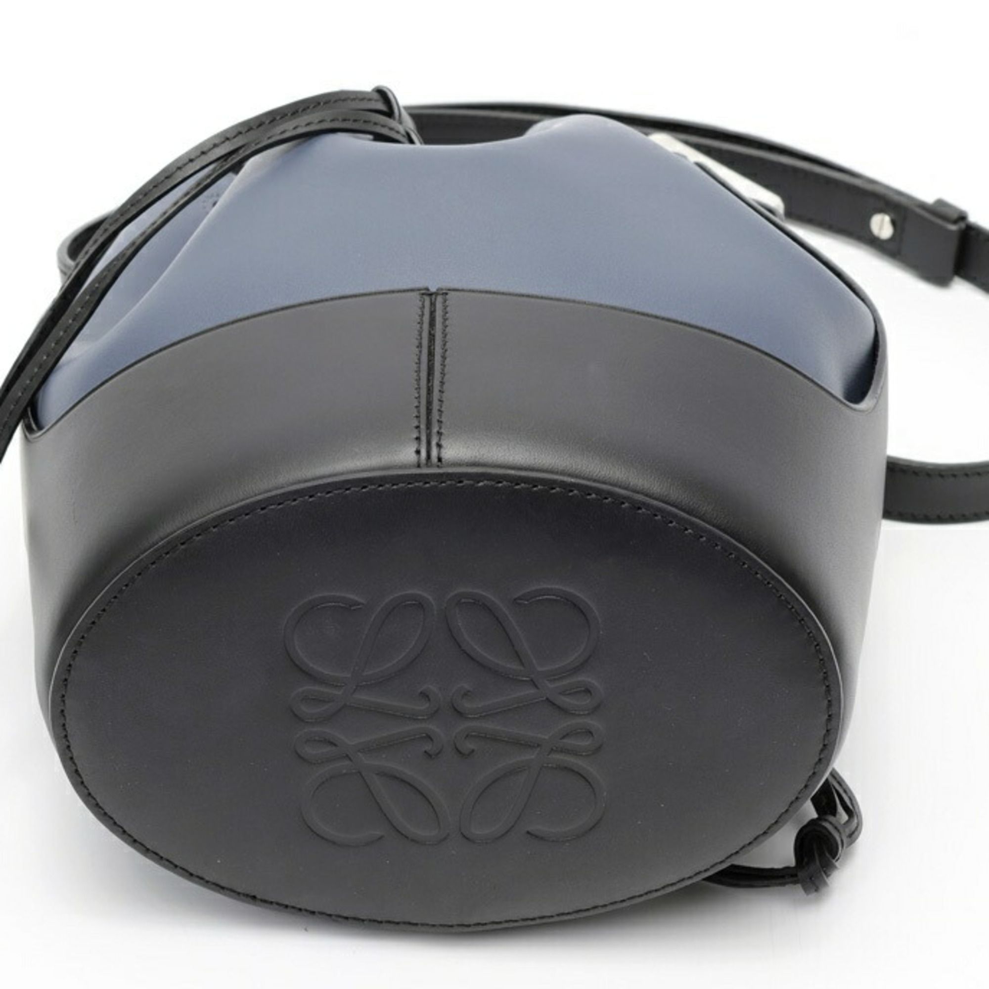Leather Shoulder Bag (Pre-Owned) - Loewe - Modalova