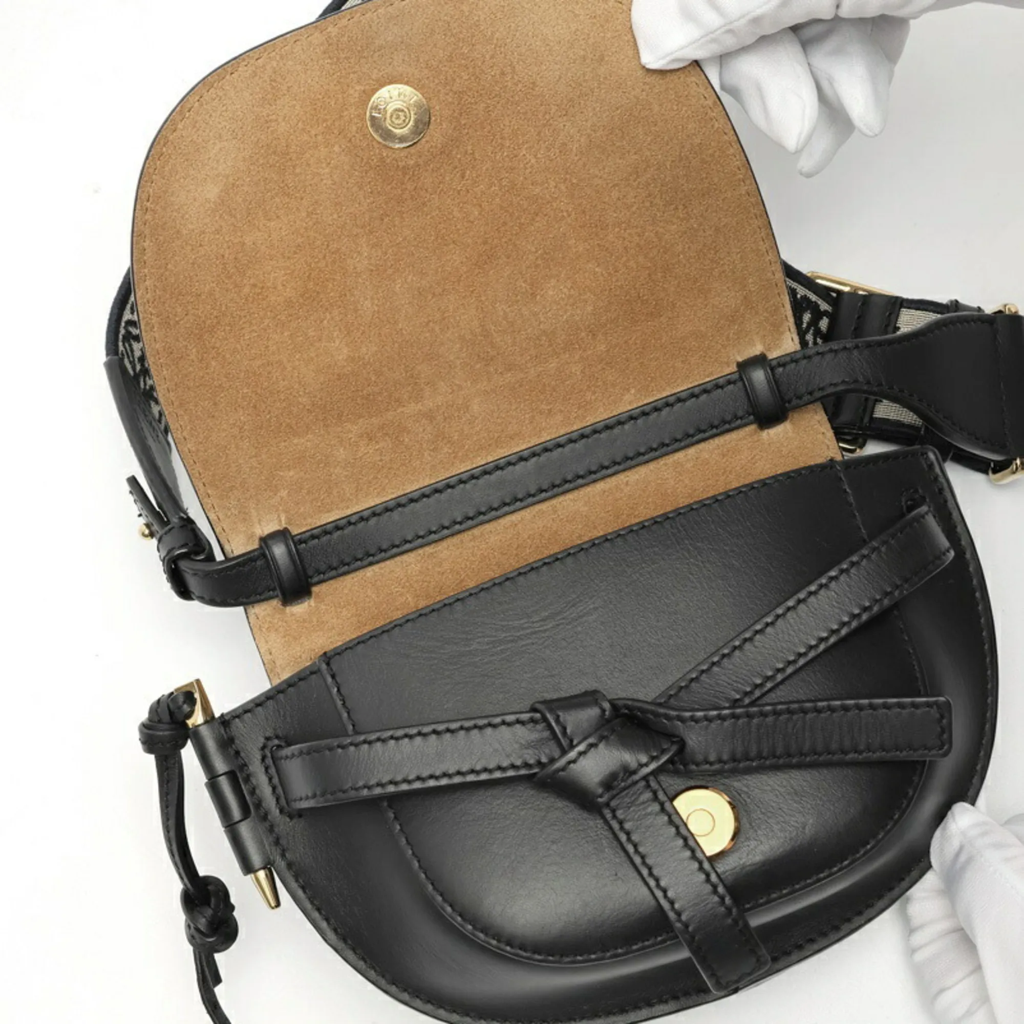 Leather Shoulder Bag (Pre-Owned) - Loewe - Modalova