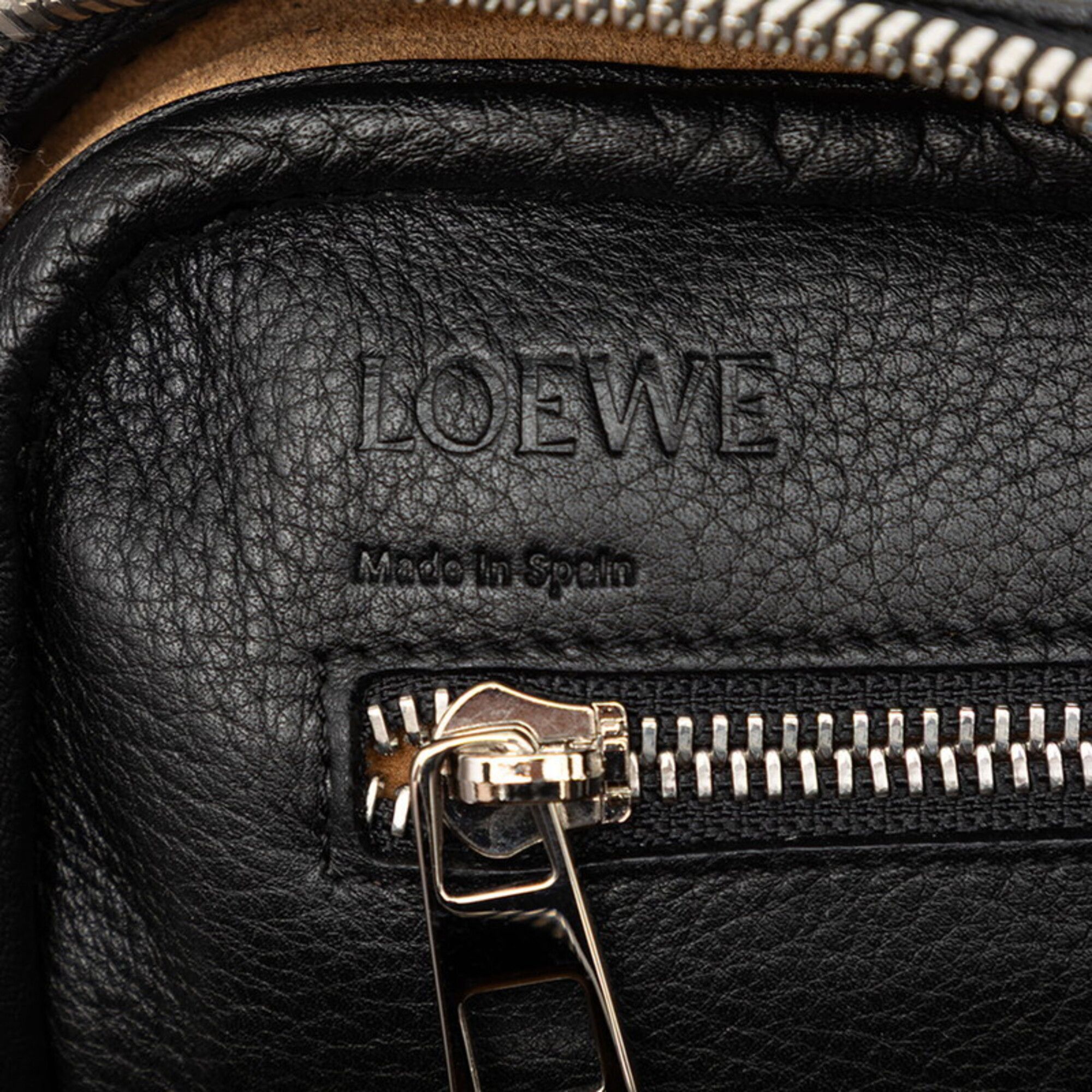 Leather Handbag Shoulder Bag (Pre-Owned) - Loewe - Modalova
