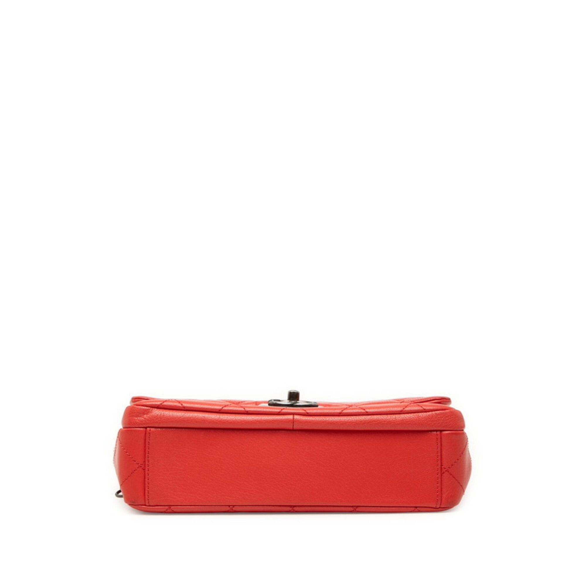 Leather Shoulder Bag (Pre-Owned) - Chanel - Modalova