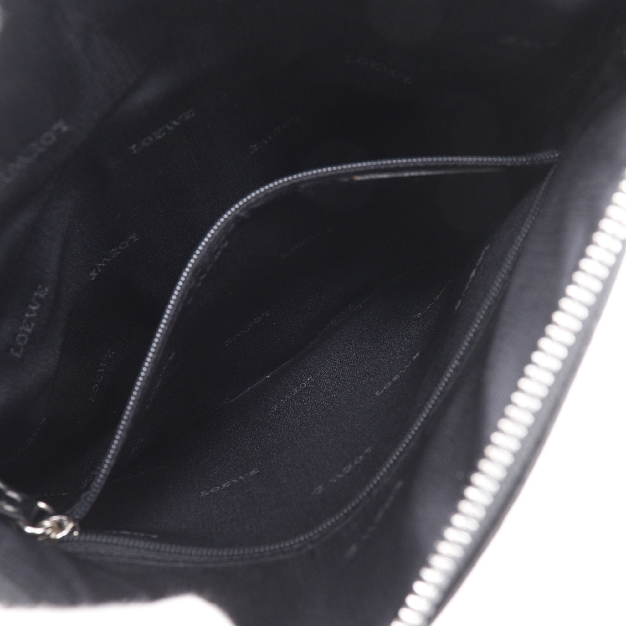 Leather Shoulder Bag (Pre-Owned) - Loewe - Modalova