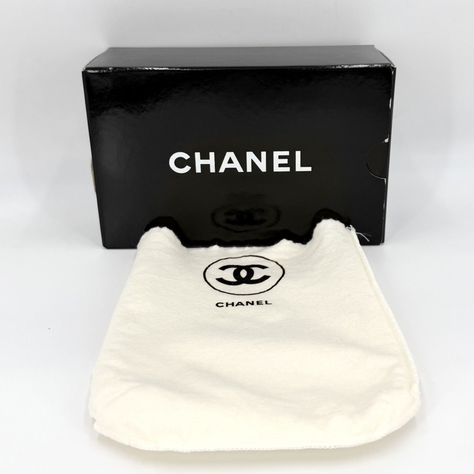 Leather Shoulder Bag (Pre-Owned) - Chanel - Modalova
