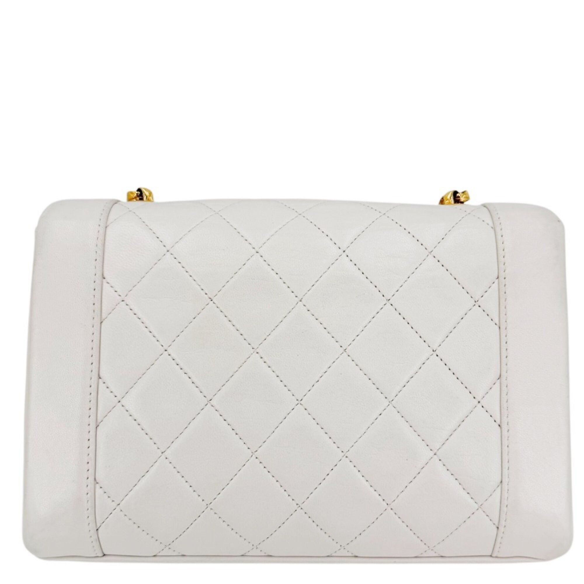 Leather Shoulder Bag (Pre-Owned) - Chanel - Modalova