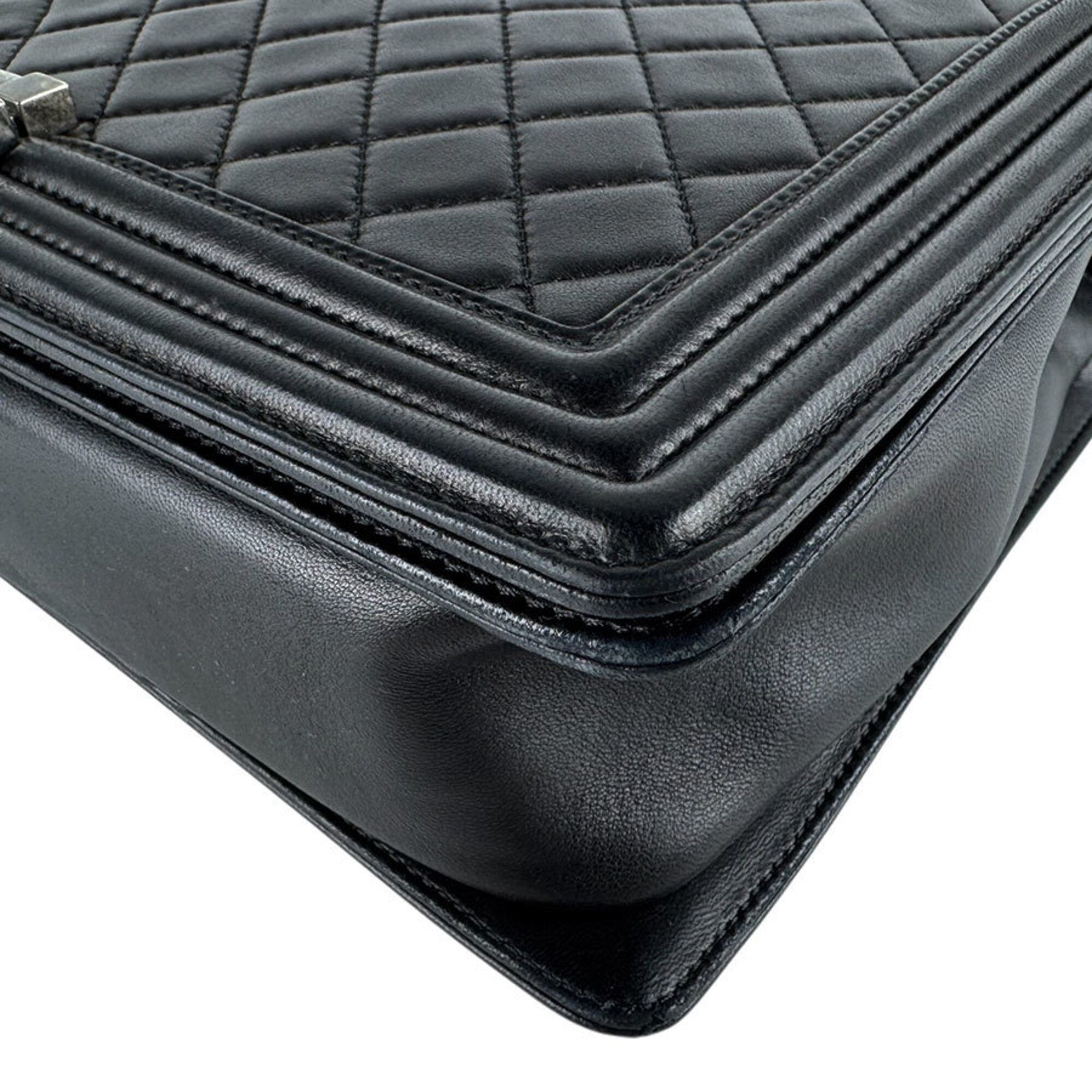 Leather Shoulder Bag (Pre-Owned) - Chanel - Modalova