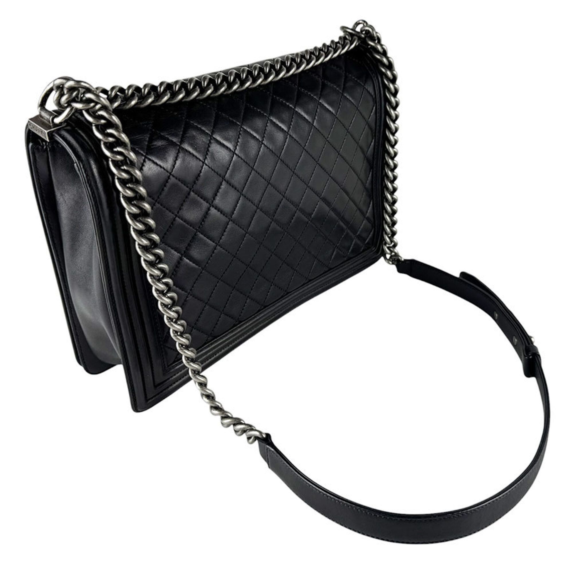 Leather Shoulder Bag (Pre-Owned) - Chanel - Modalova