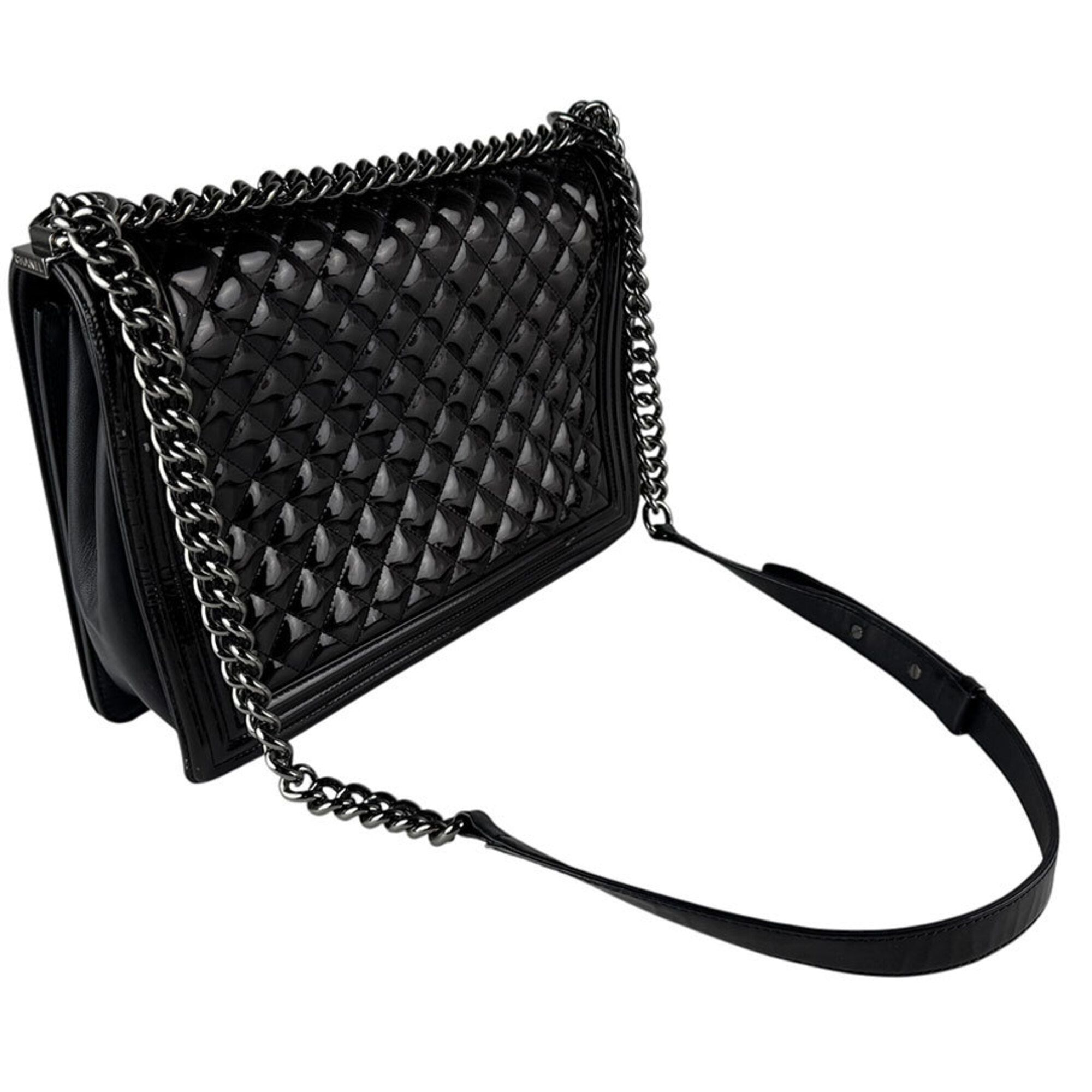 Patent Leather Shoulder Bag (Pre-Owned) - Chanel - Modalova