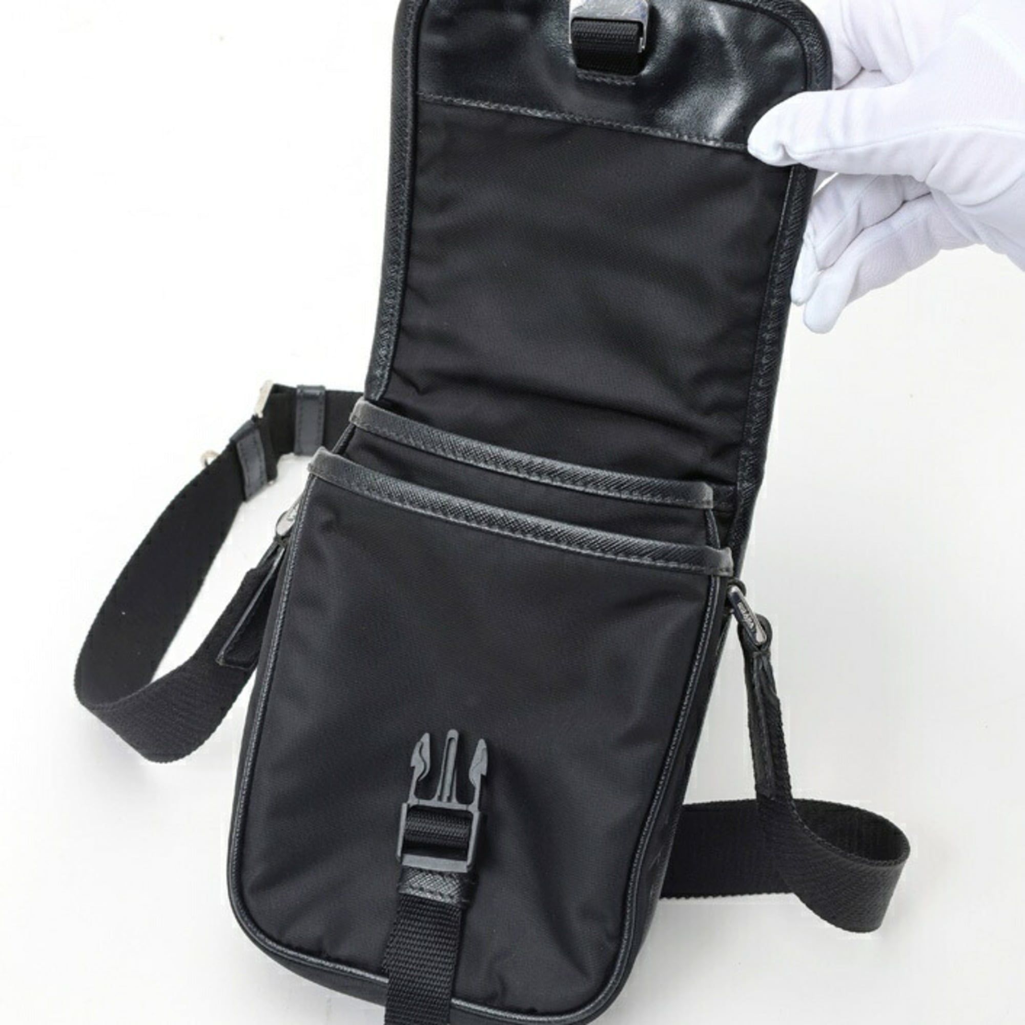 Nylon Leather Shoulder Bag (Pre-Owned) - Prada - Modalova