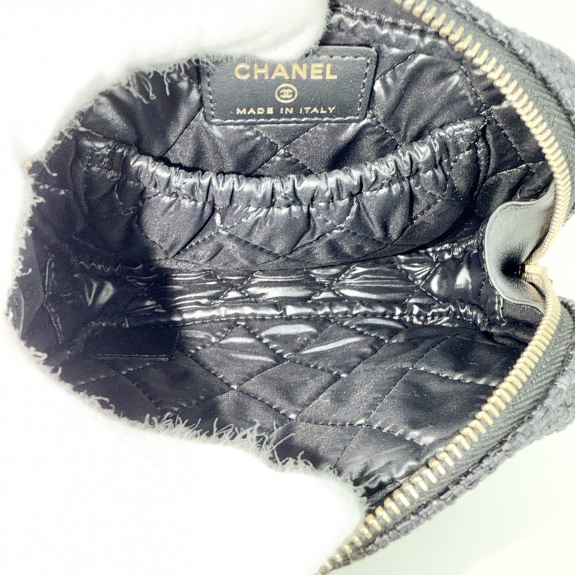 Raffia Leather Pouch (Pre-Owned) - Chanel - Modalova