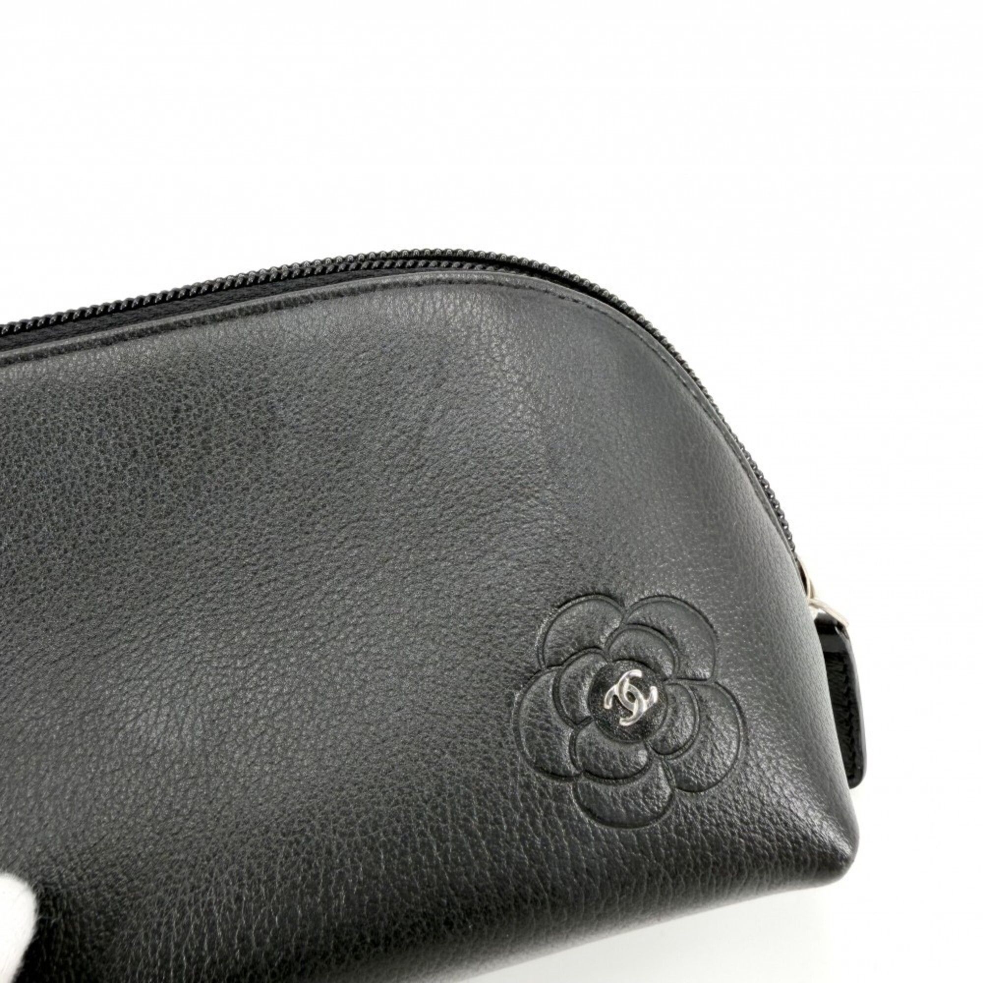 Leather Pouch (Pre-Owned) - Chanel - Modalova