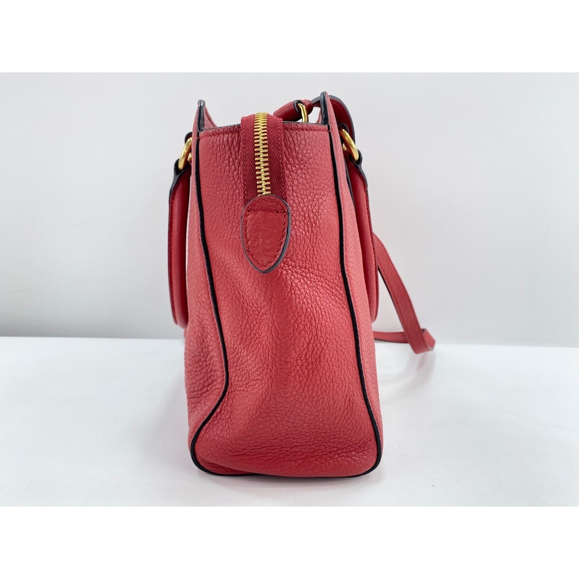 Prada Red Color Handbag (Pre-Owned) - Prada - Modalova