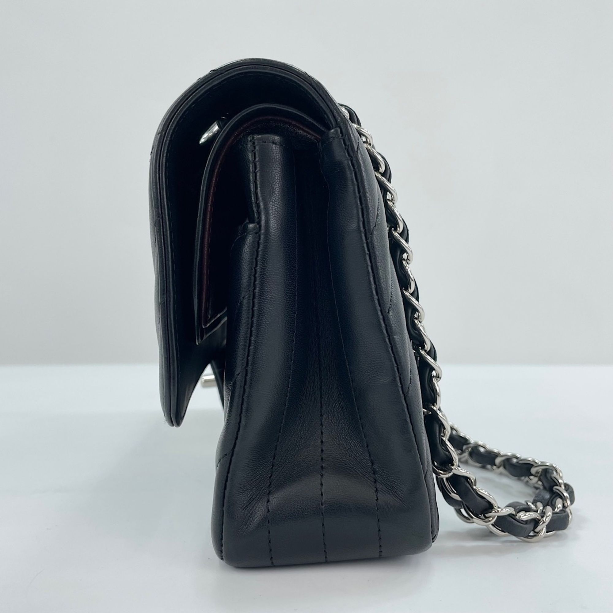 Matelasse Shoulder Bag (Pre-Owned) - Chanel - Modalova