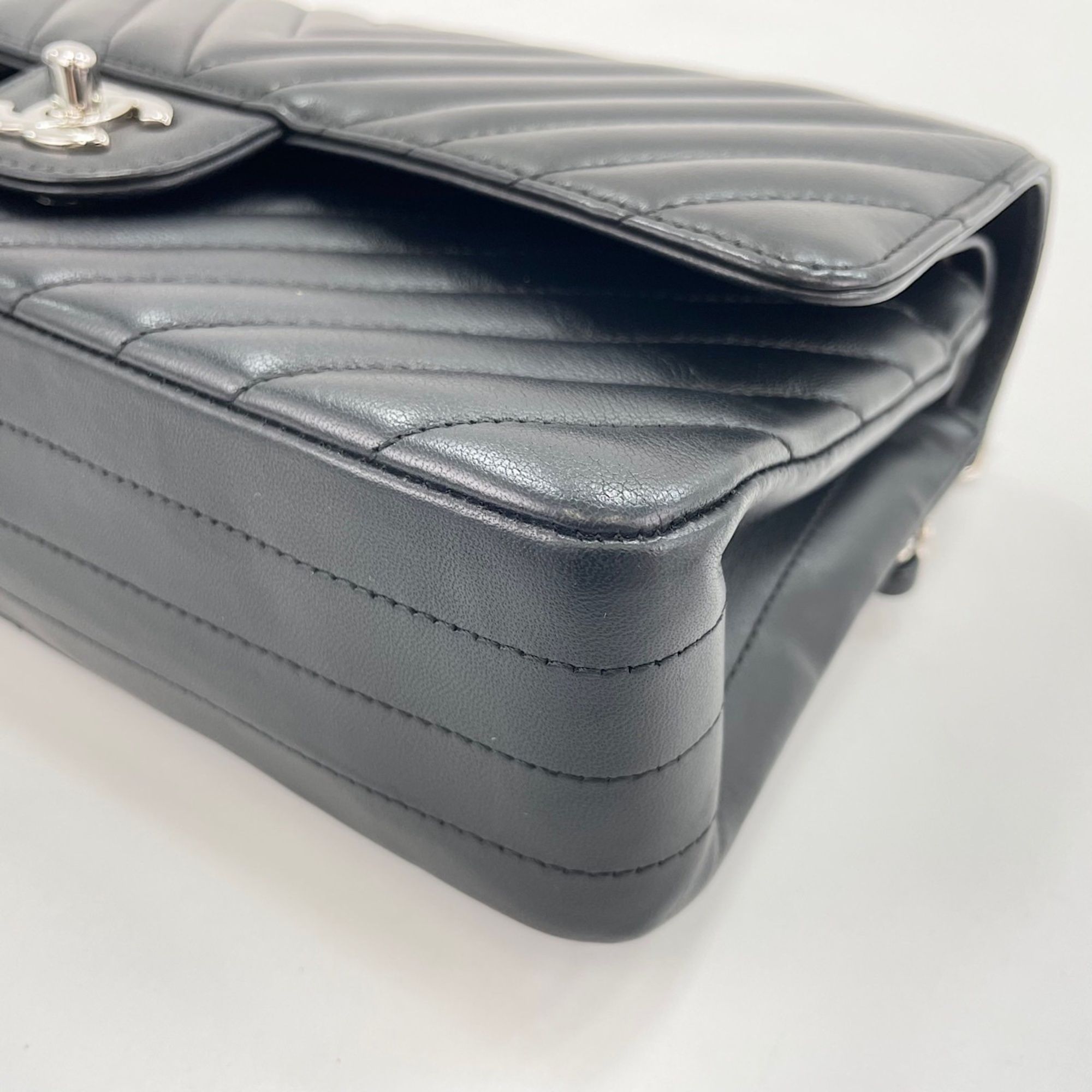 Matelasse Shoulder Bag (Pre-Owned) - Chanel - Modalova