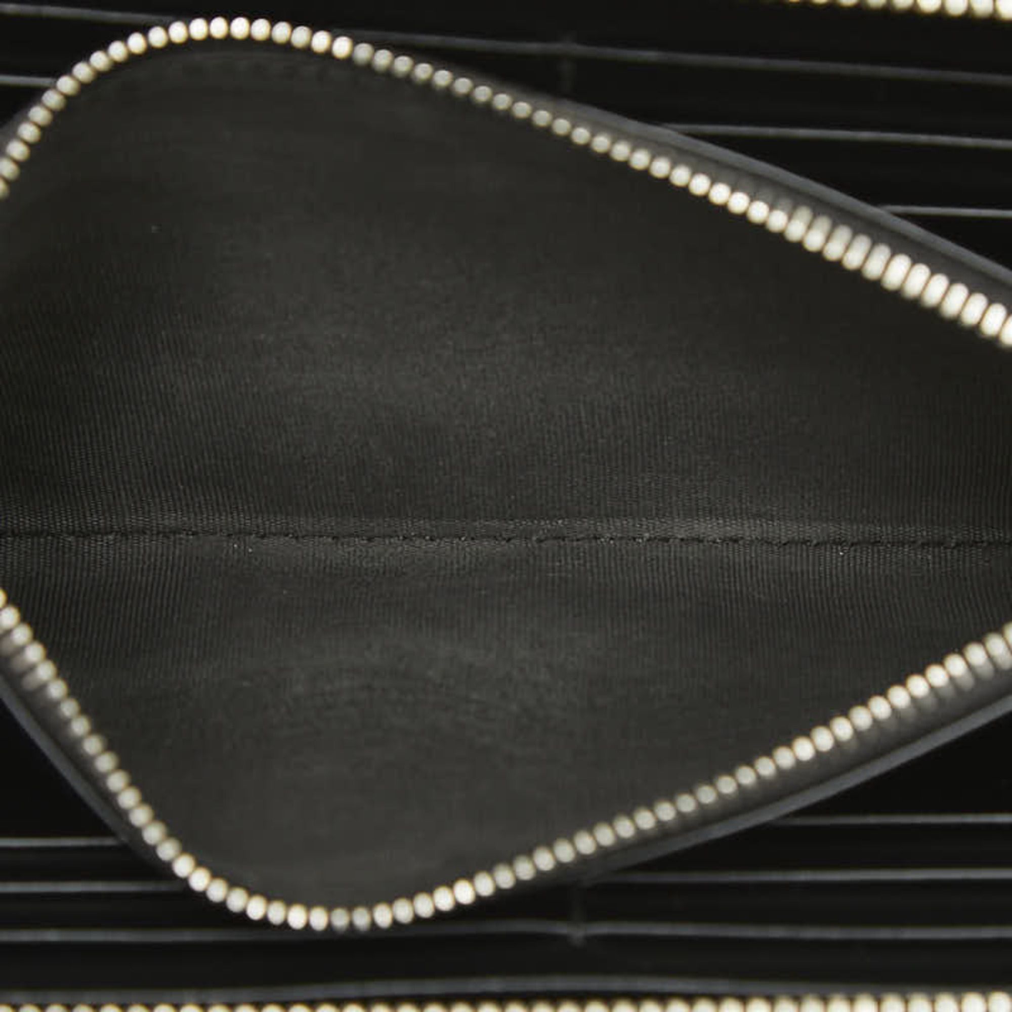 Leather Long Wallet (Bi-Fold) (Pre-Owned) - Prada - Modalova