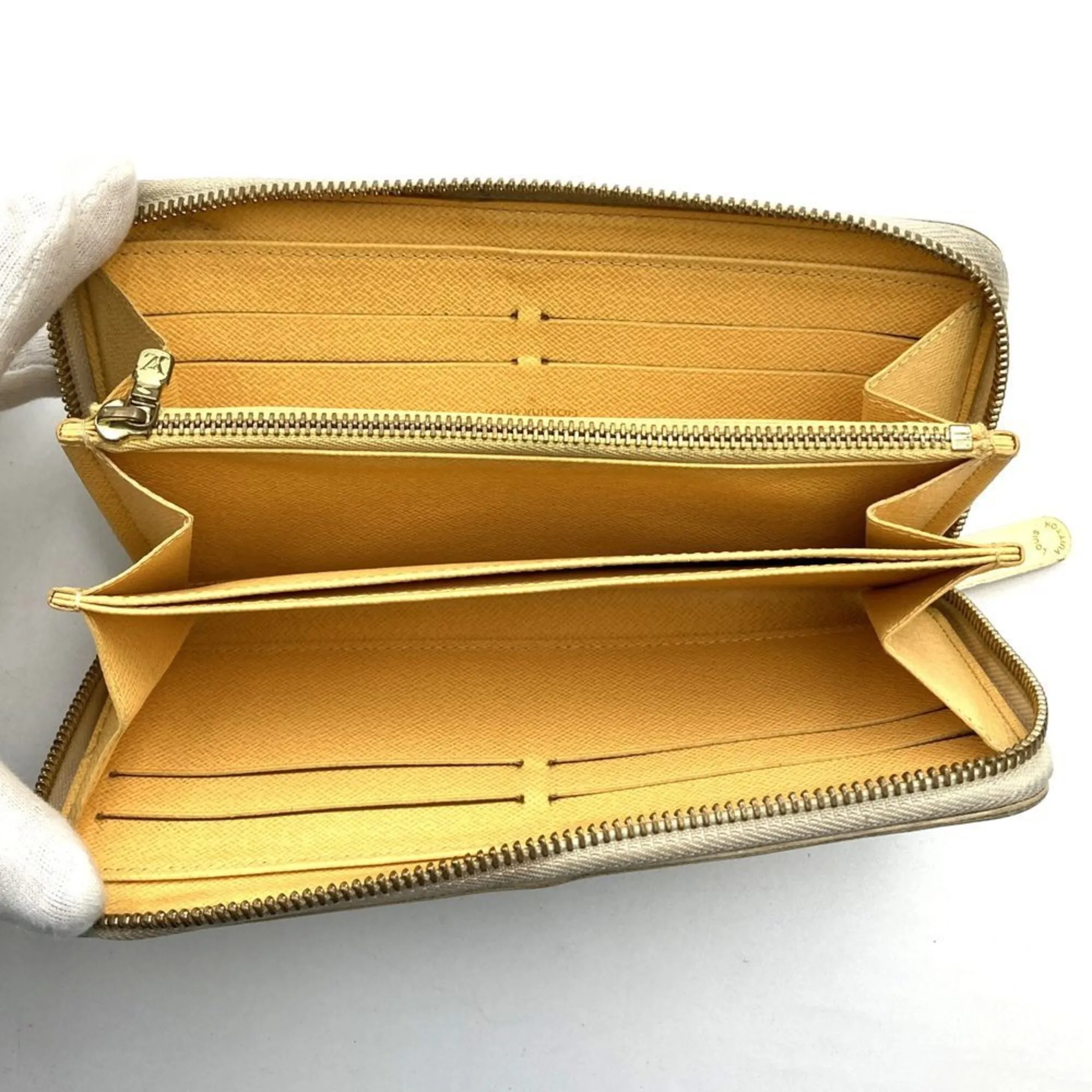 Damier Azur Canvas Long Wallet (Bi-Fold) (Pre-Owned) - Louis Vuitton - Modalova