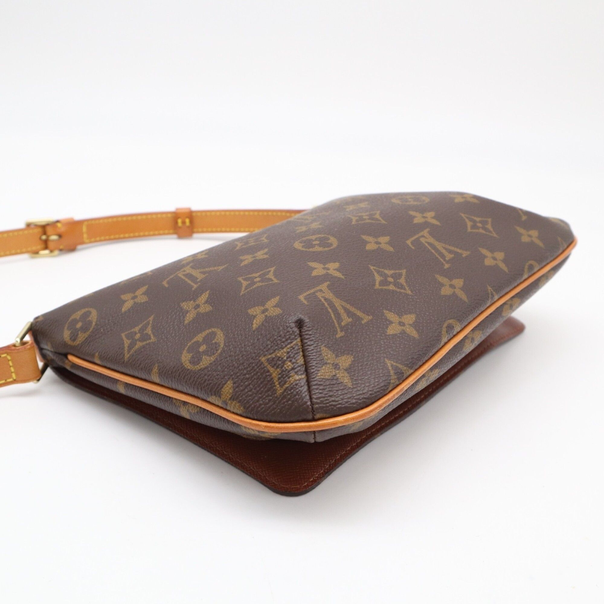 Coated Canvas Leather Shoulder Bag (Pre-Owned) - Louis Vuitton - Modalova